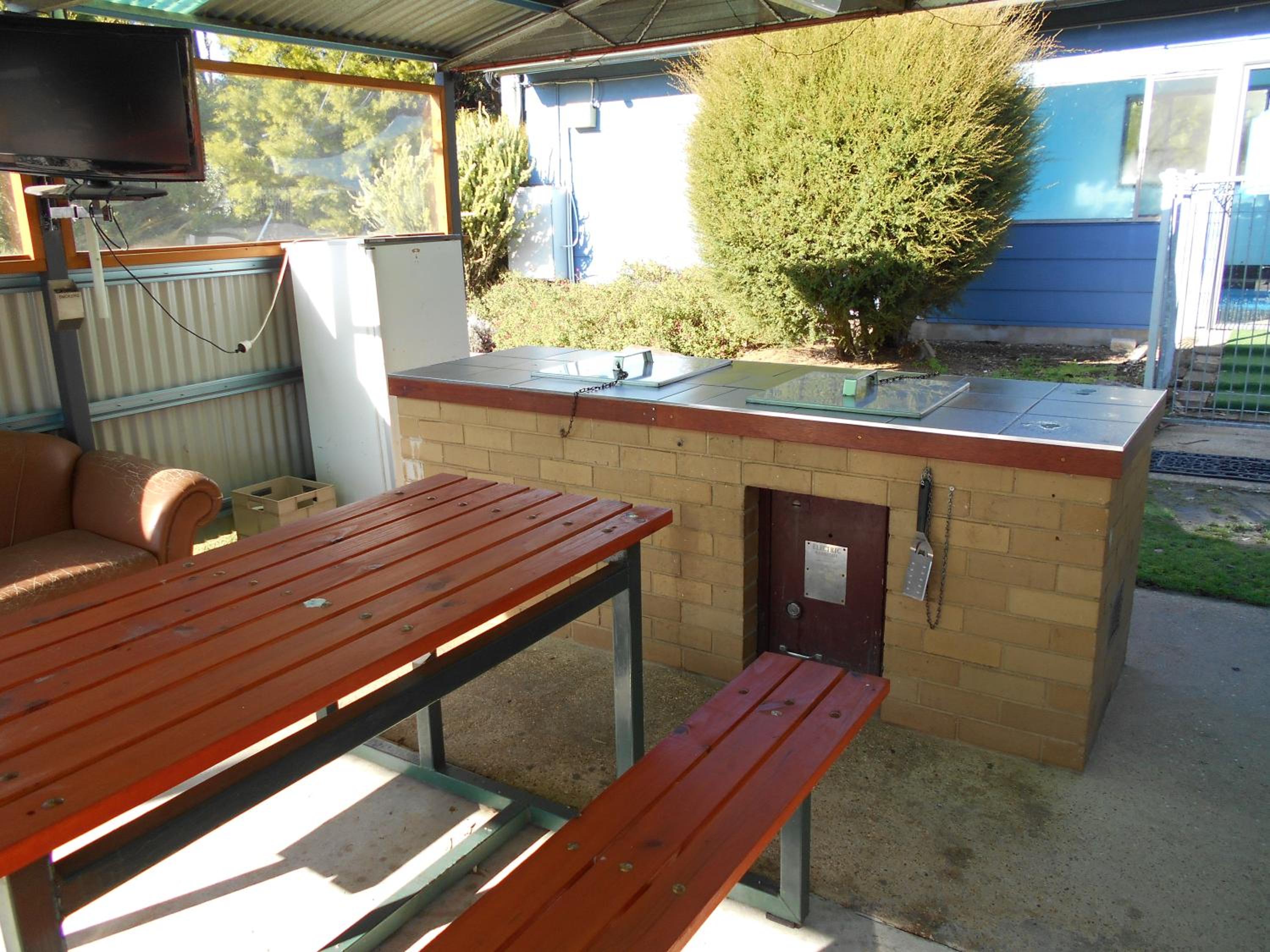 Grampians View Cottages and Units