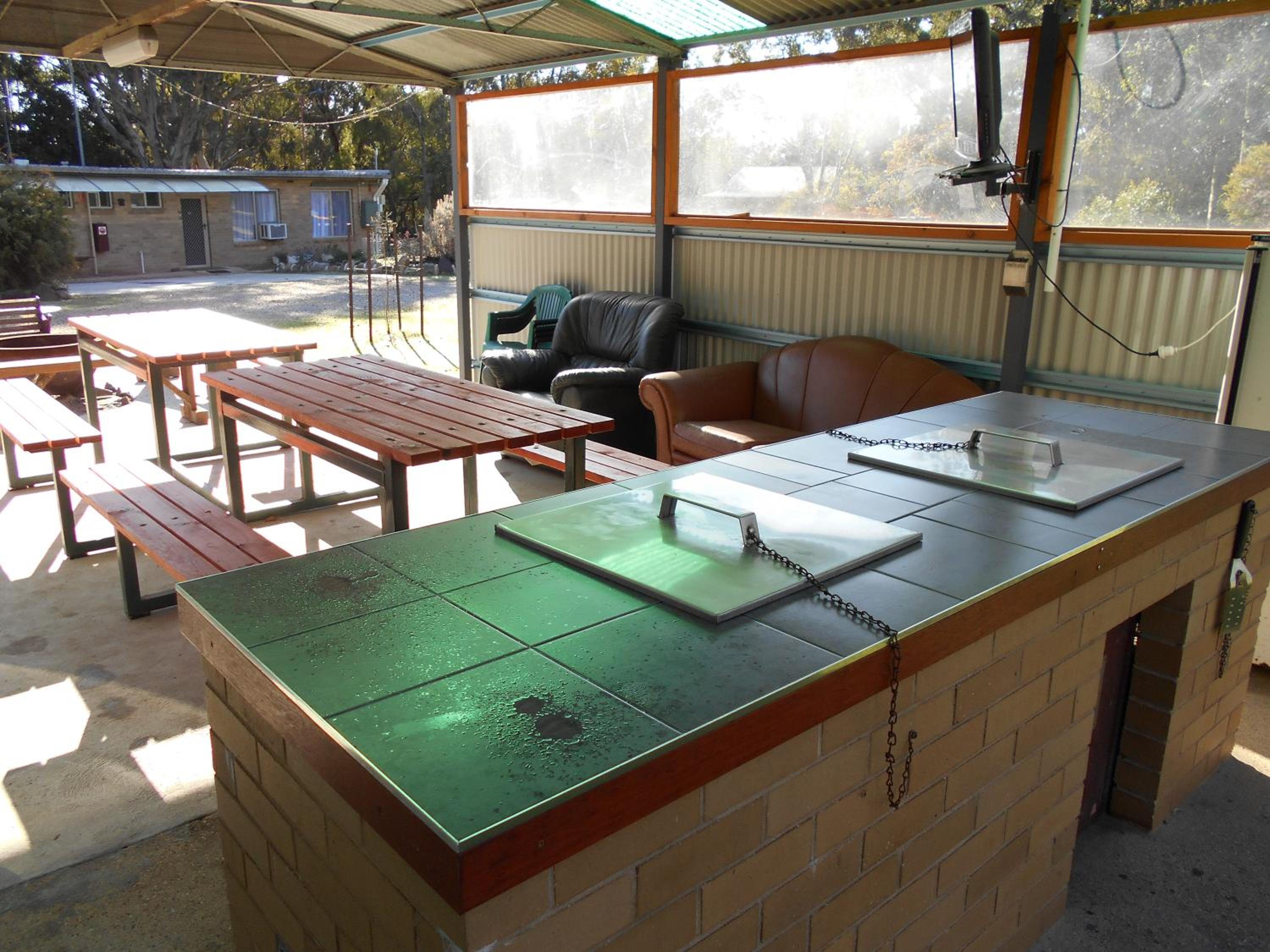 Grampians View Cottages and Units