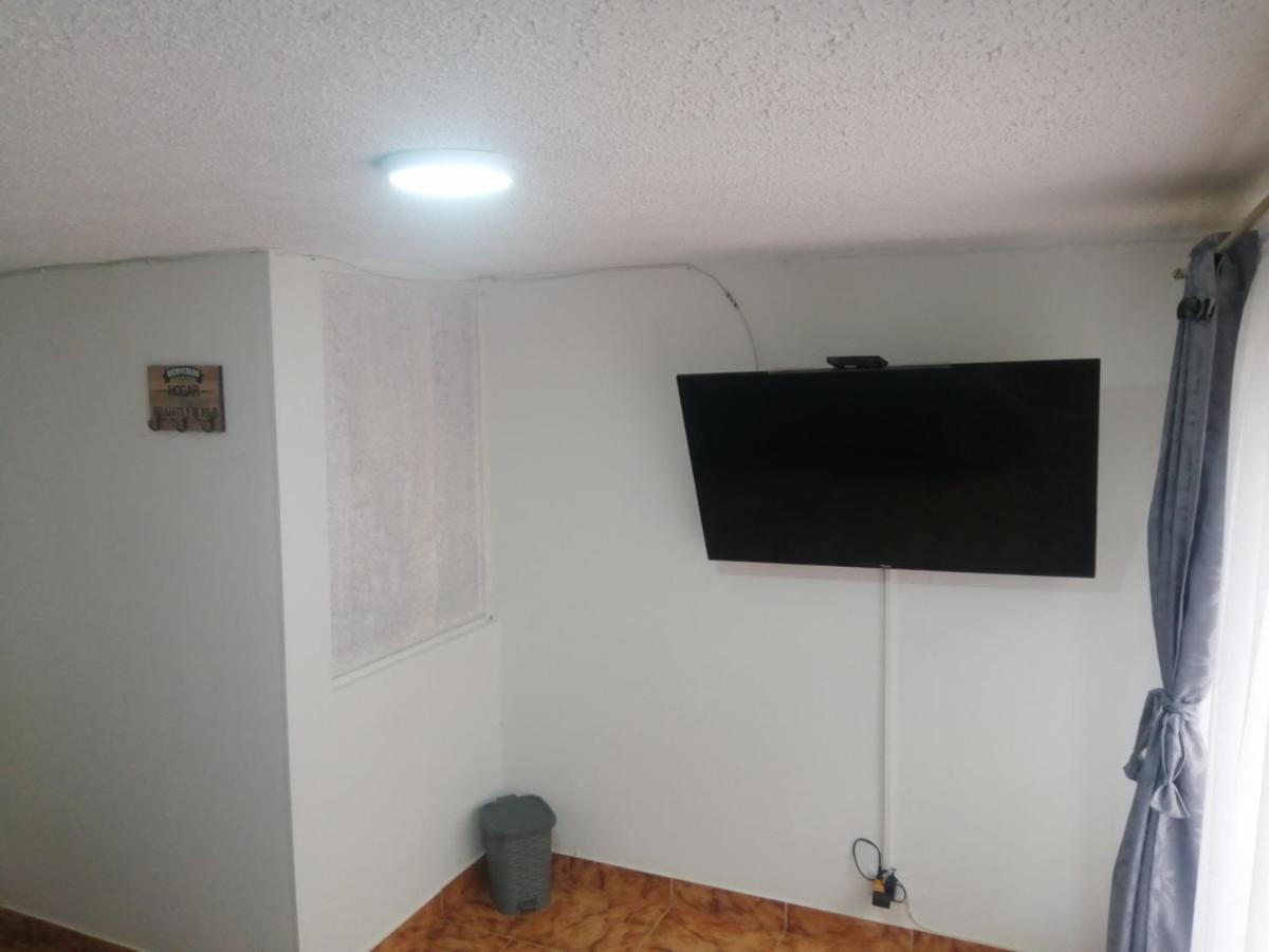 Habitación Privada Cerca al Aeropuerto y Terminal