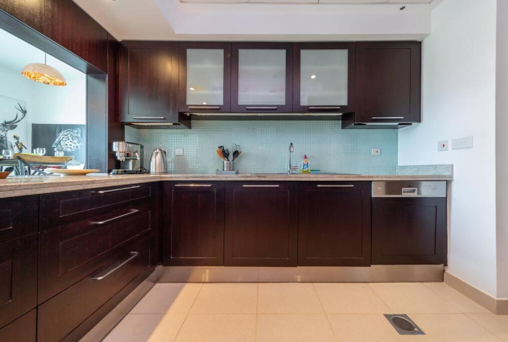 Tanaro, The Views by Emaar - Mint Stay