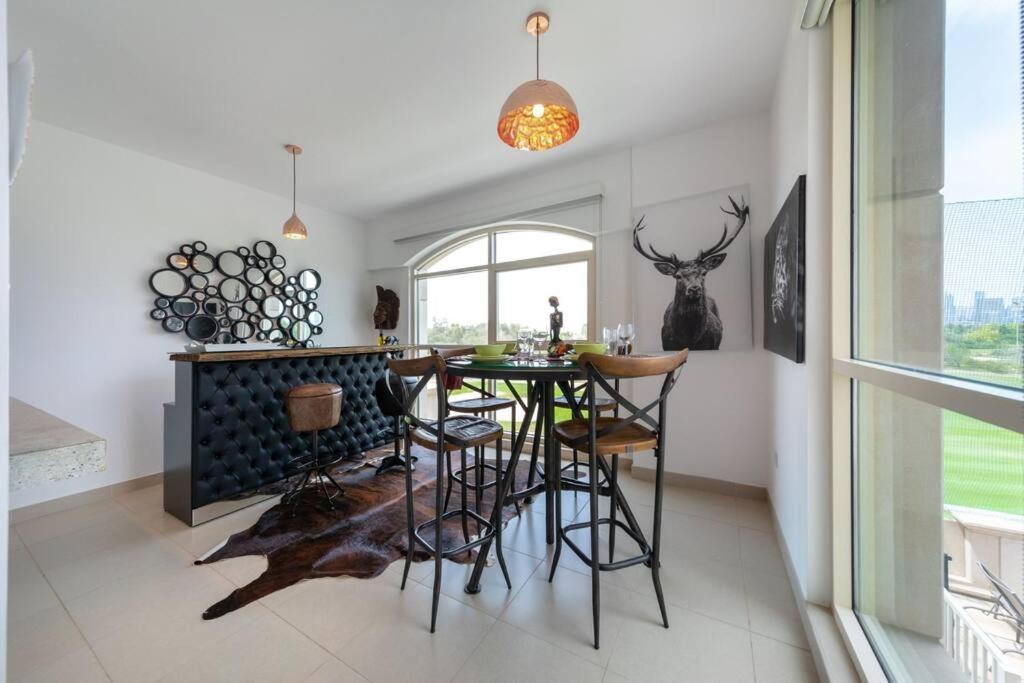 Tanaro, The Views by Emaar - Mint Stay