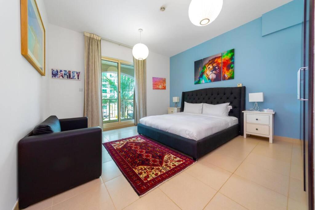 Tanaro, The Views by Emaar - Mint Stay