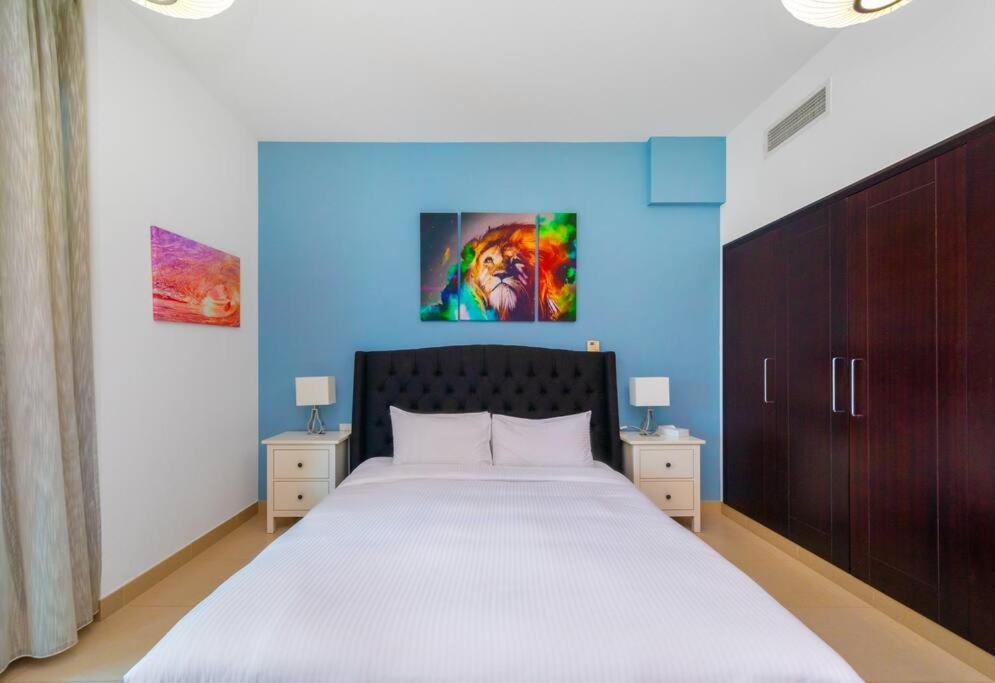 Tanaro, The Views by Emaar - Mint Stay