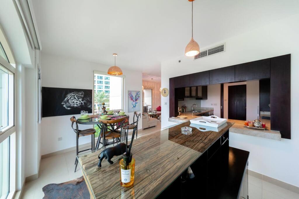 Tanaro, The Views by Emaar - Mint Stay