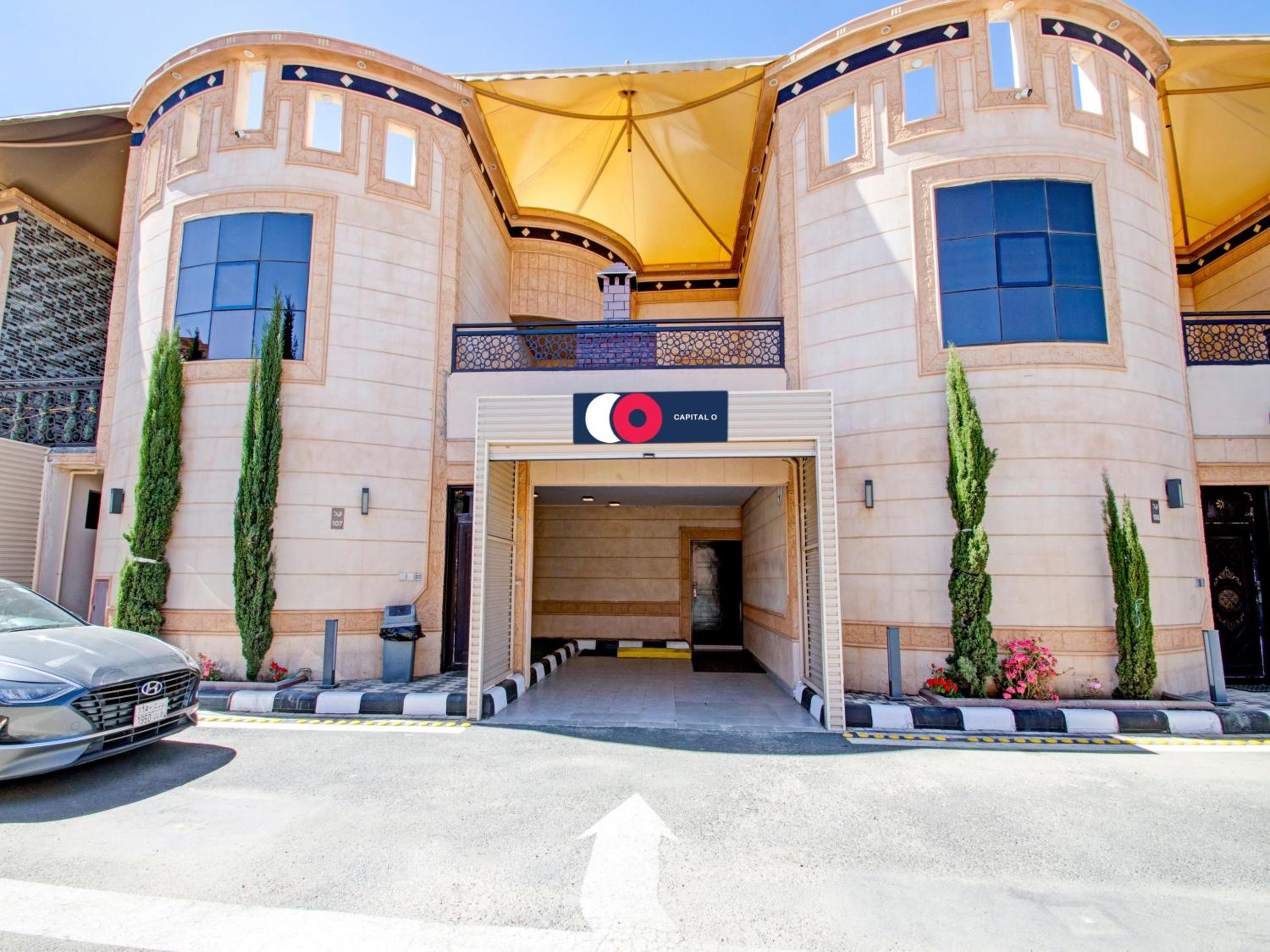 Hotel Buyutat Rosert - Image 1