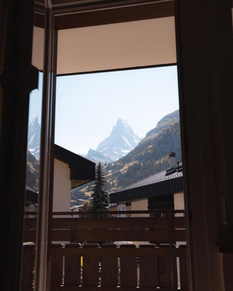 Beautiful apartment in Zermatt with a breathtaking view of the Matterhorn view 4