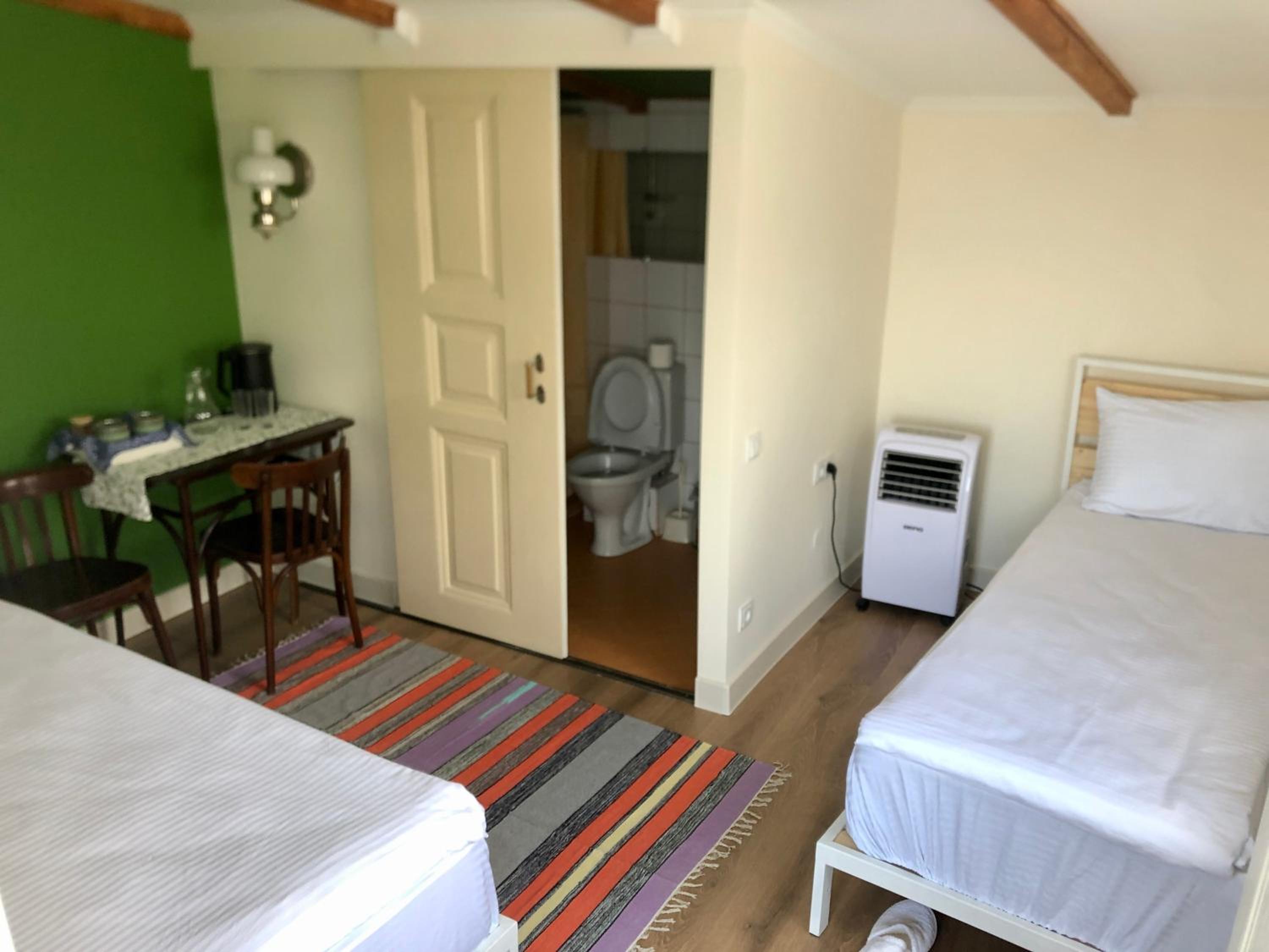 Communa Guesthouse