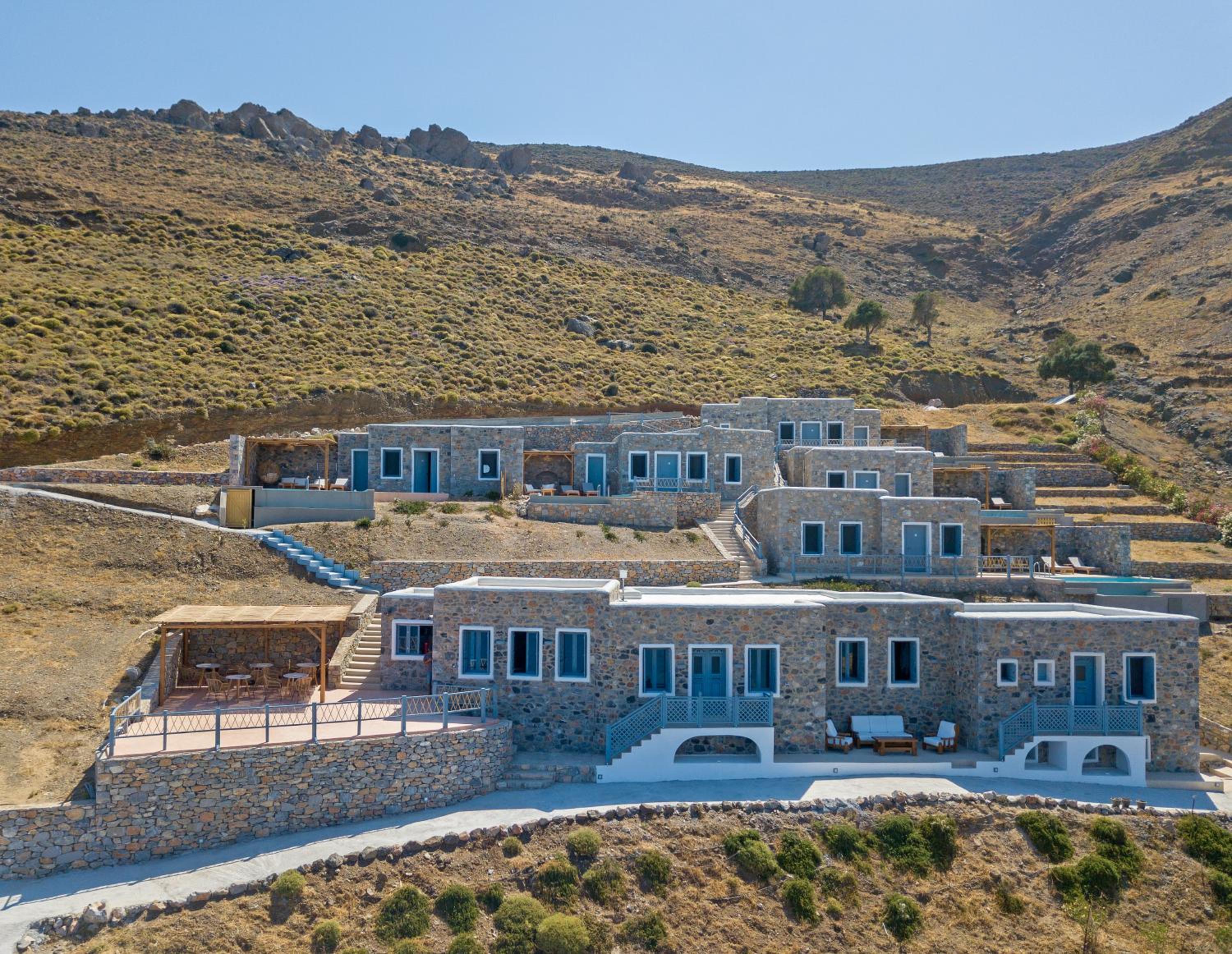 Nisides Suites