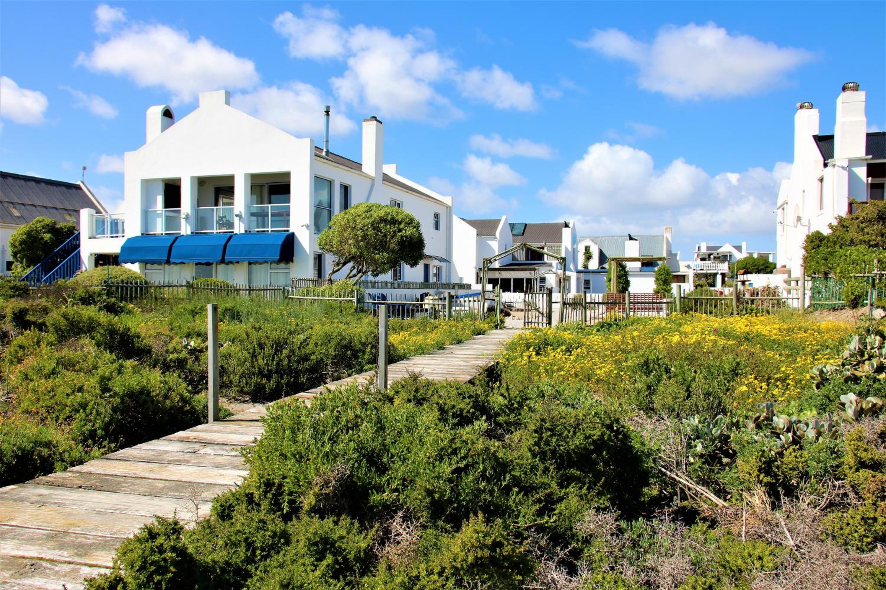 Baywatch Paternoster - The Penthouse view 2