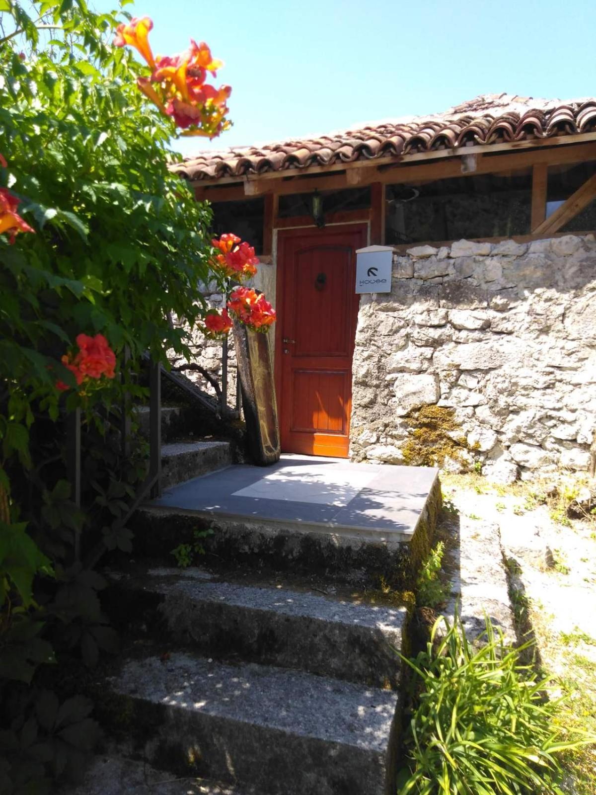 Photo 28