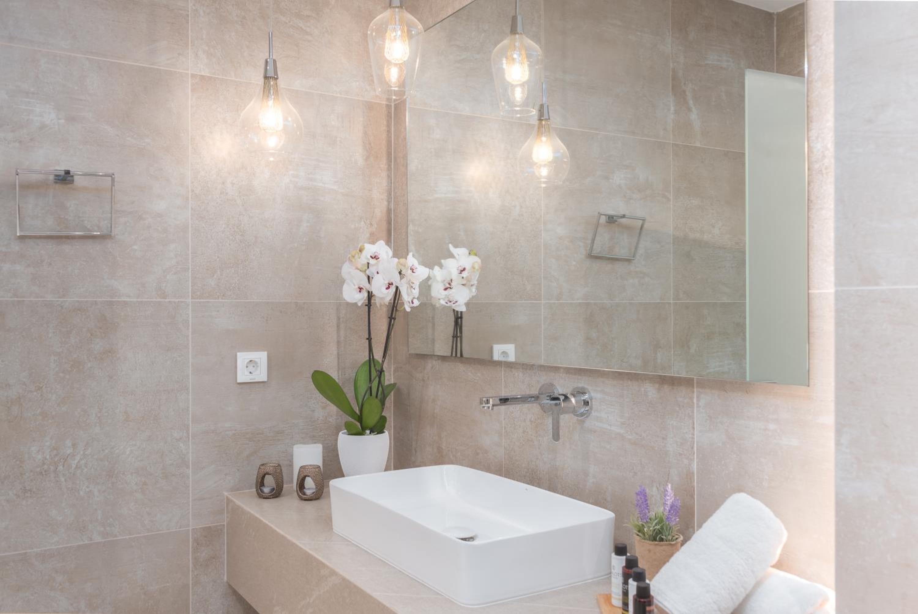 G&J Deluxe Apt photo 2