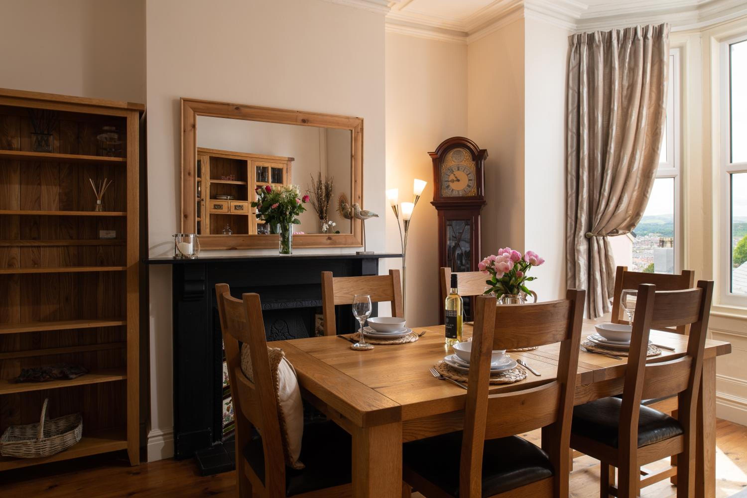 Beautiful Townhouse on The Great Orme, Llandudno PET FRIENDLY view 3