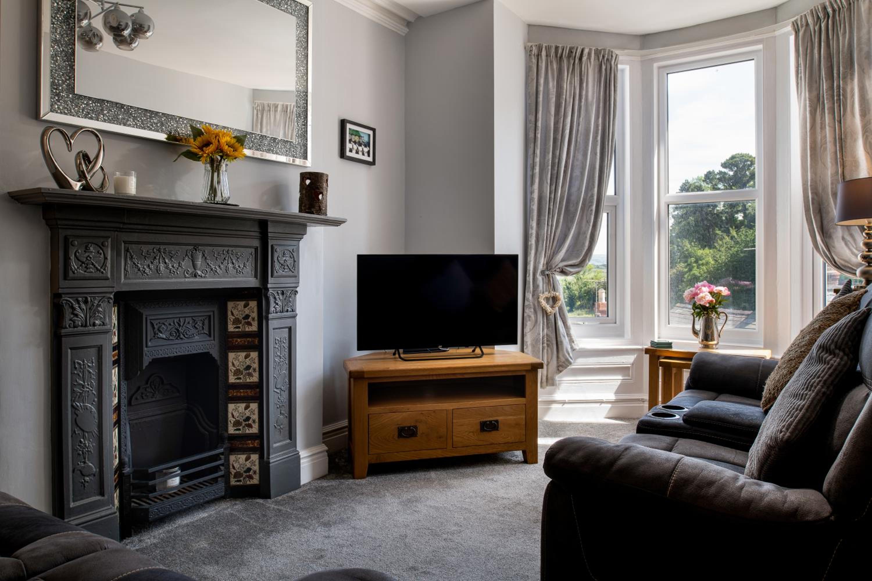 Beautiful Townhouse on The Great Orme, Llandudno PET FRIENDLY view 4