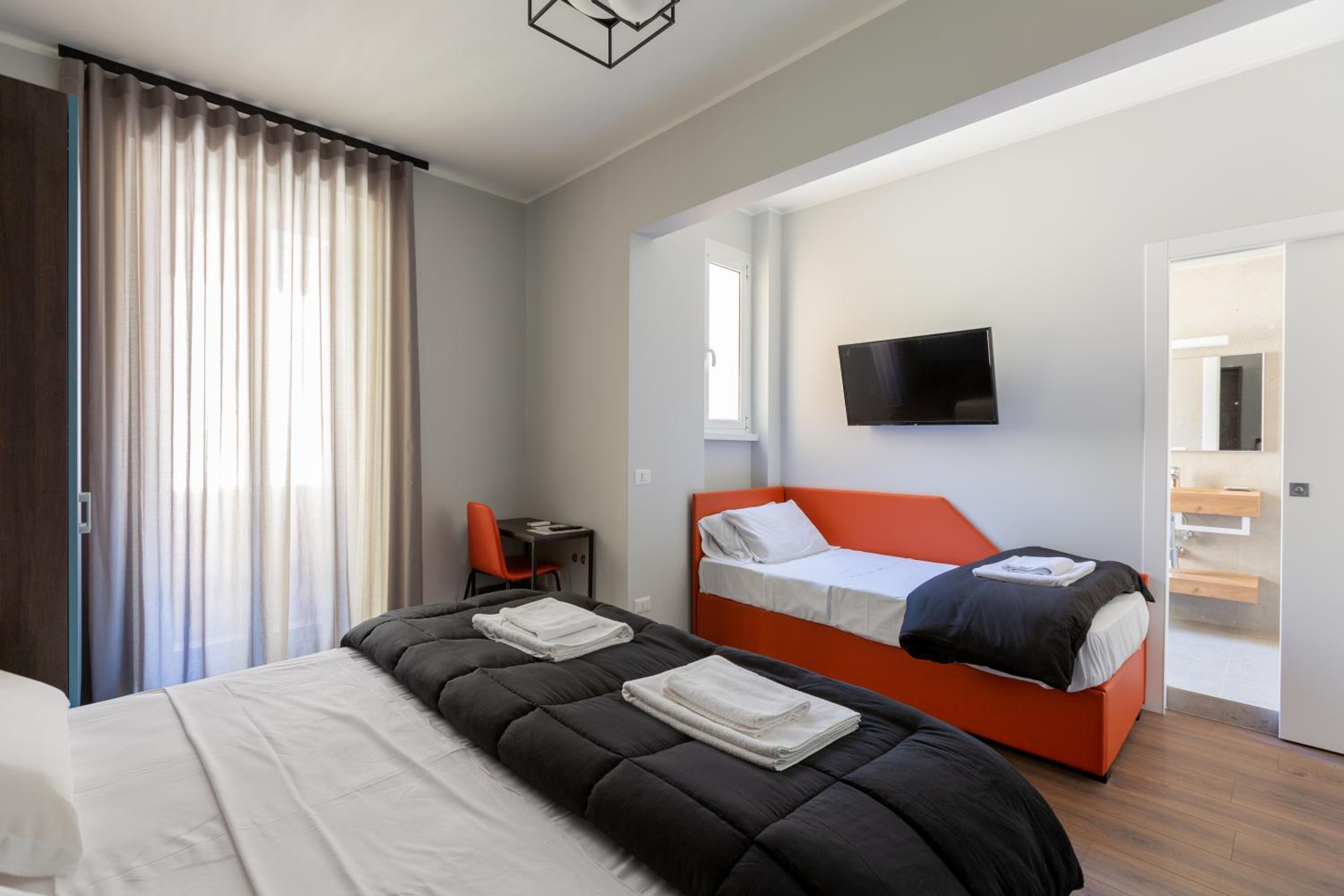 Luciano Licia Guest House