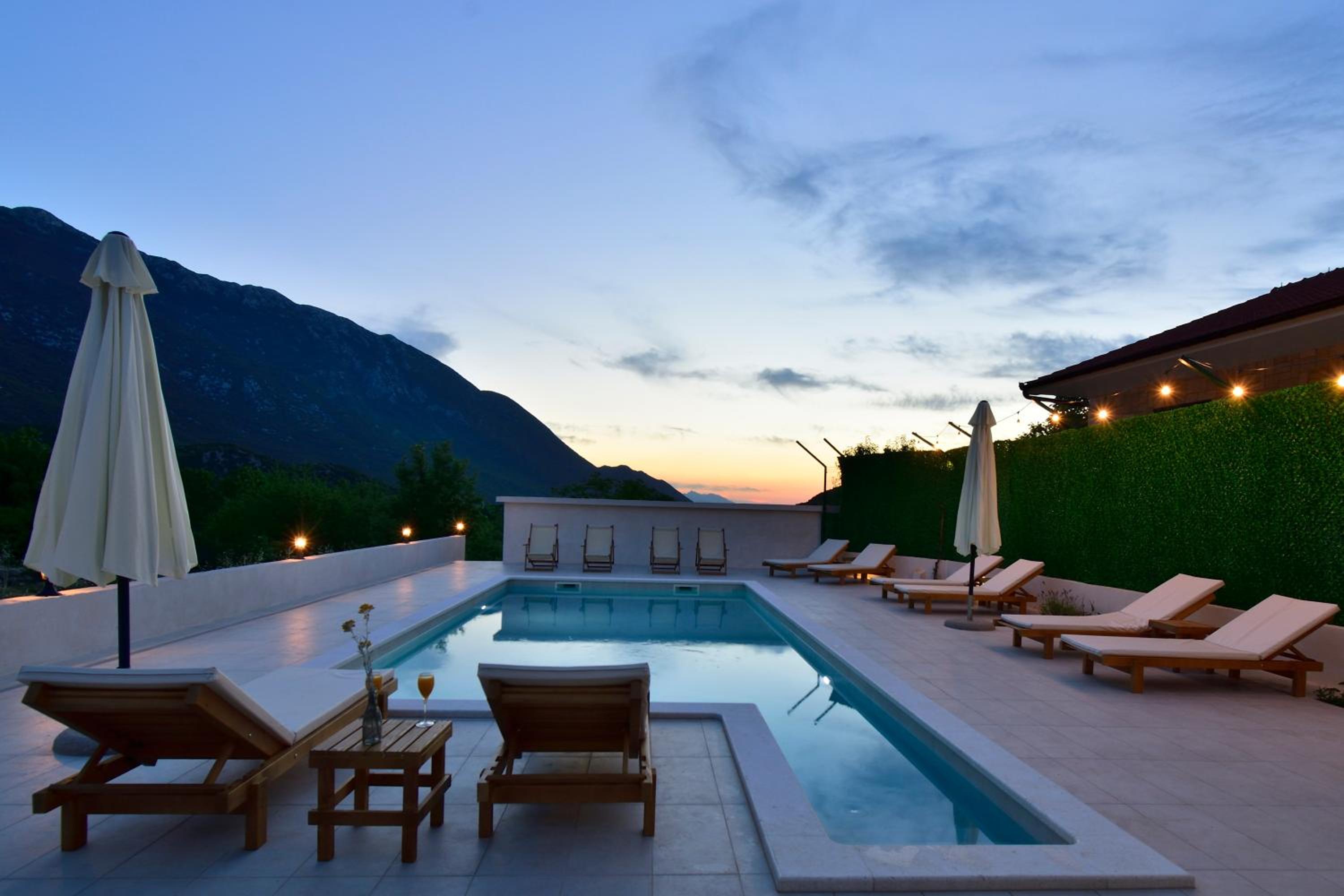 Charming and Authentic Stone Villa Stanić view 4