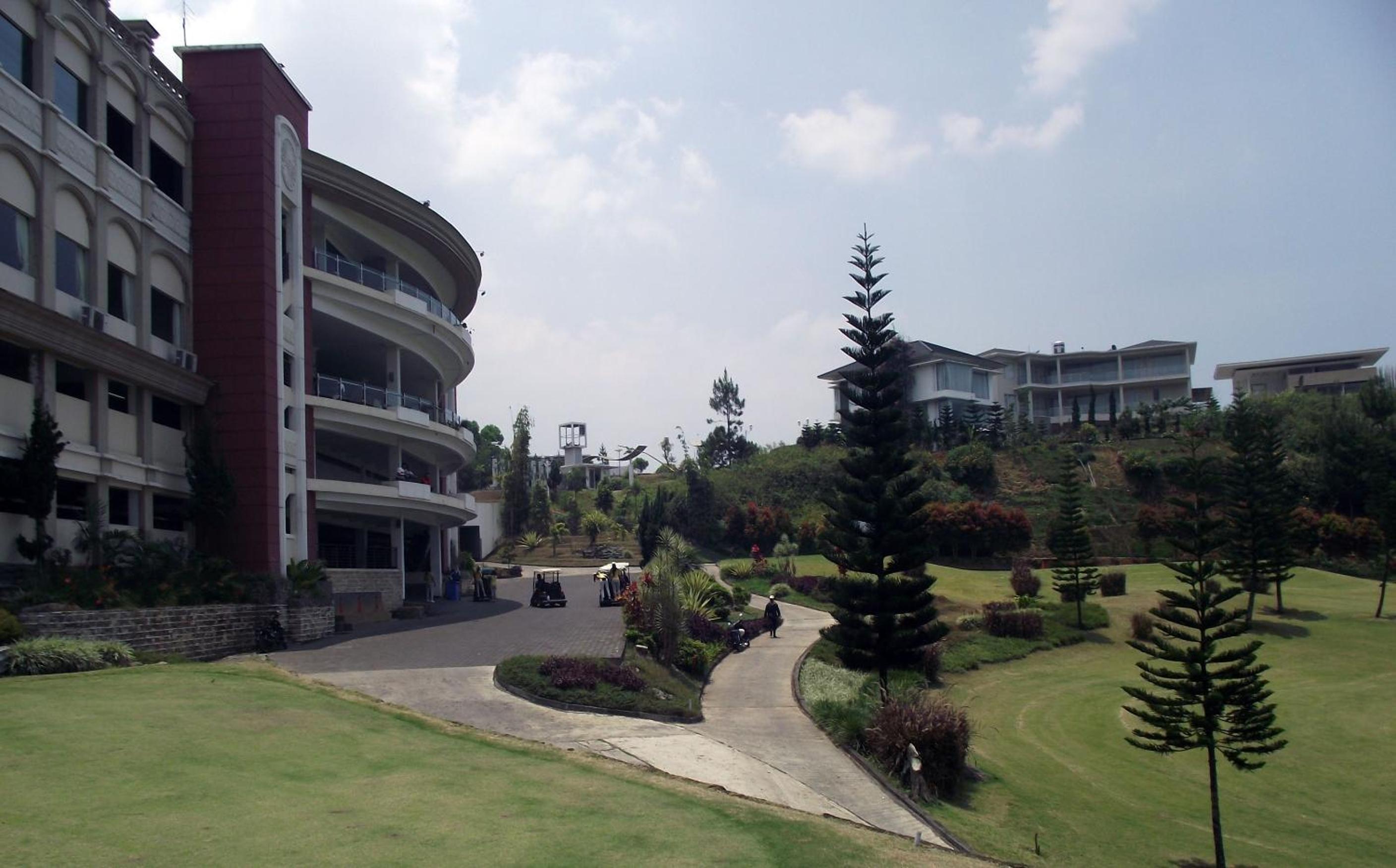 Villa Dago Syariah, Familiy Only, View Indah ke Bukit Dago view 3