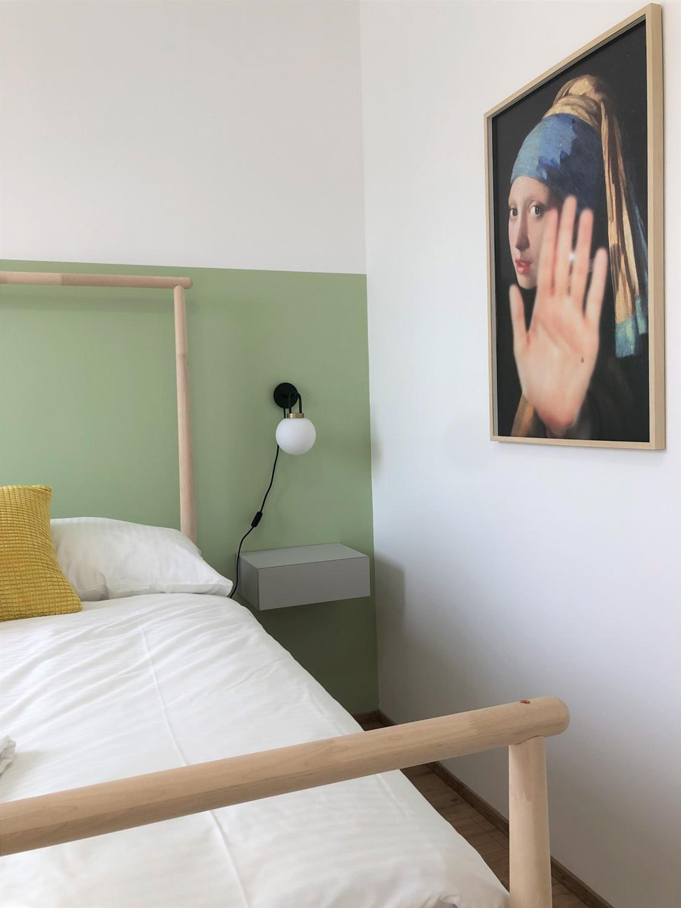 Large Apartments - Great for Groups - with Balcony or Terrace