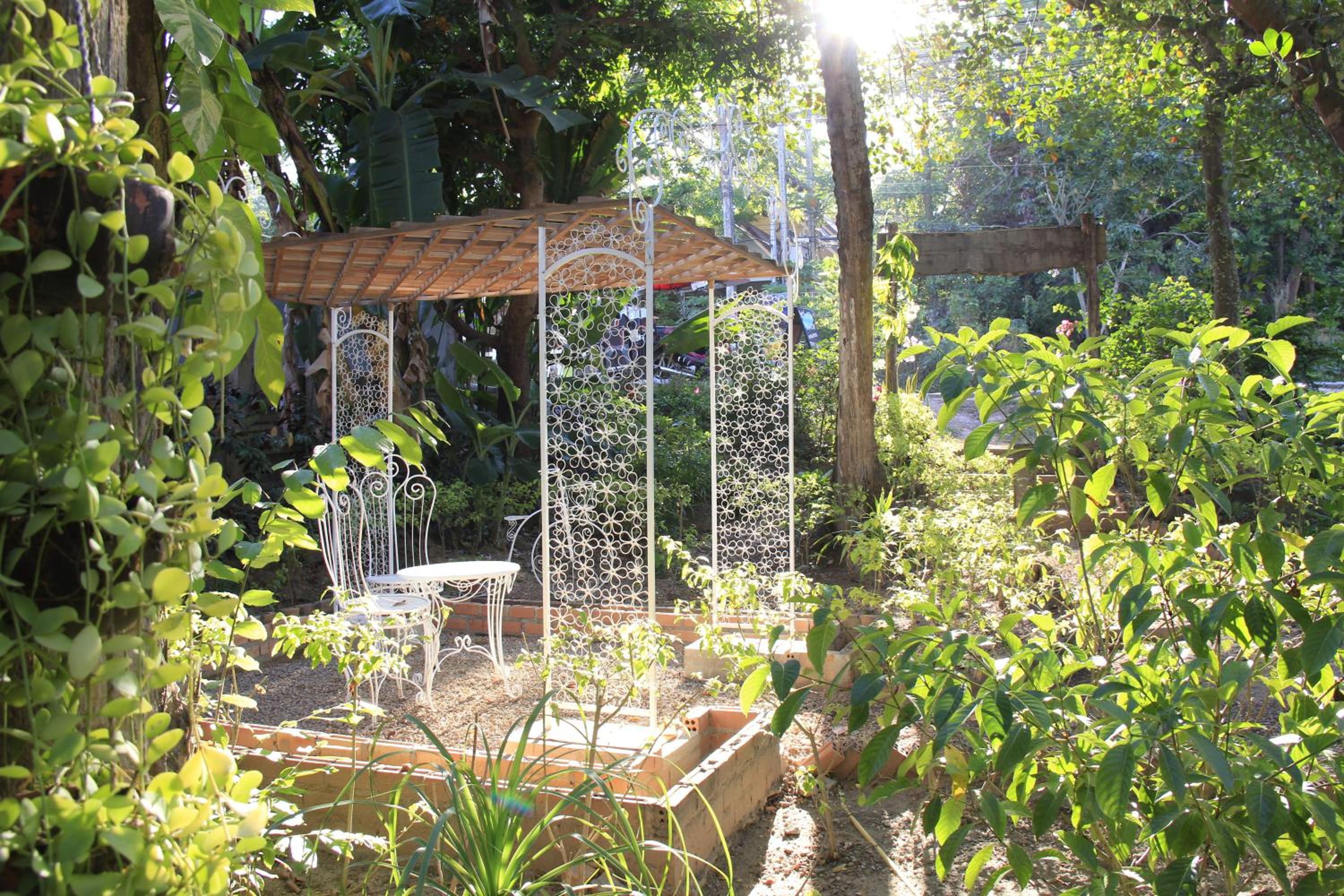 Fruit Tree Lodge
