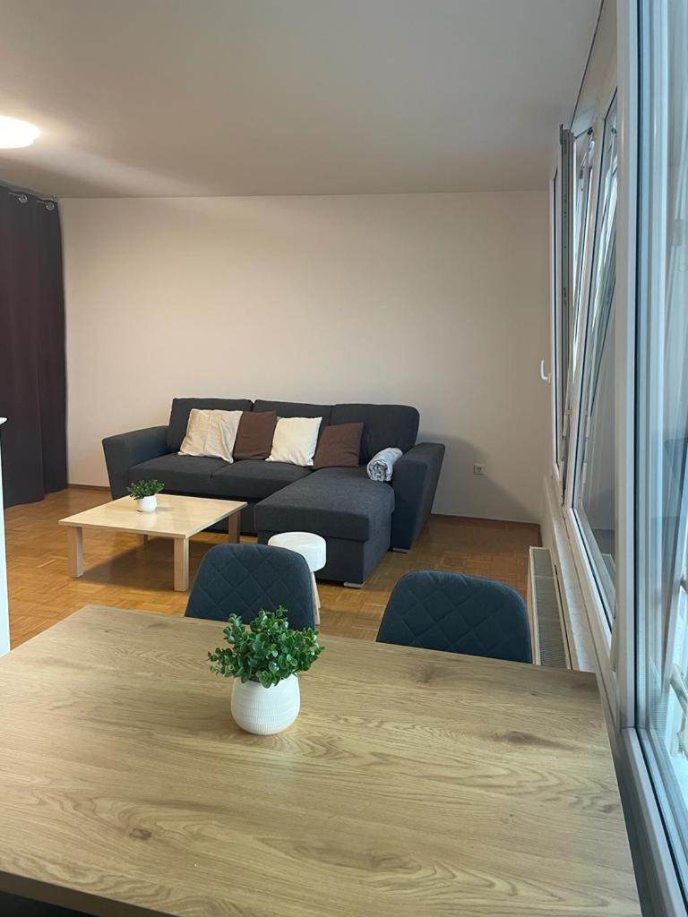 House Marin II - Apartment view 2