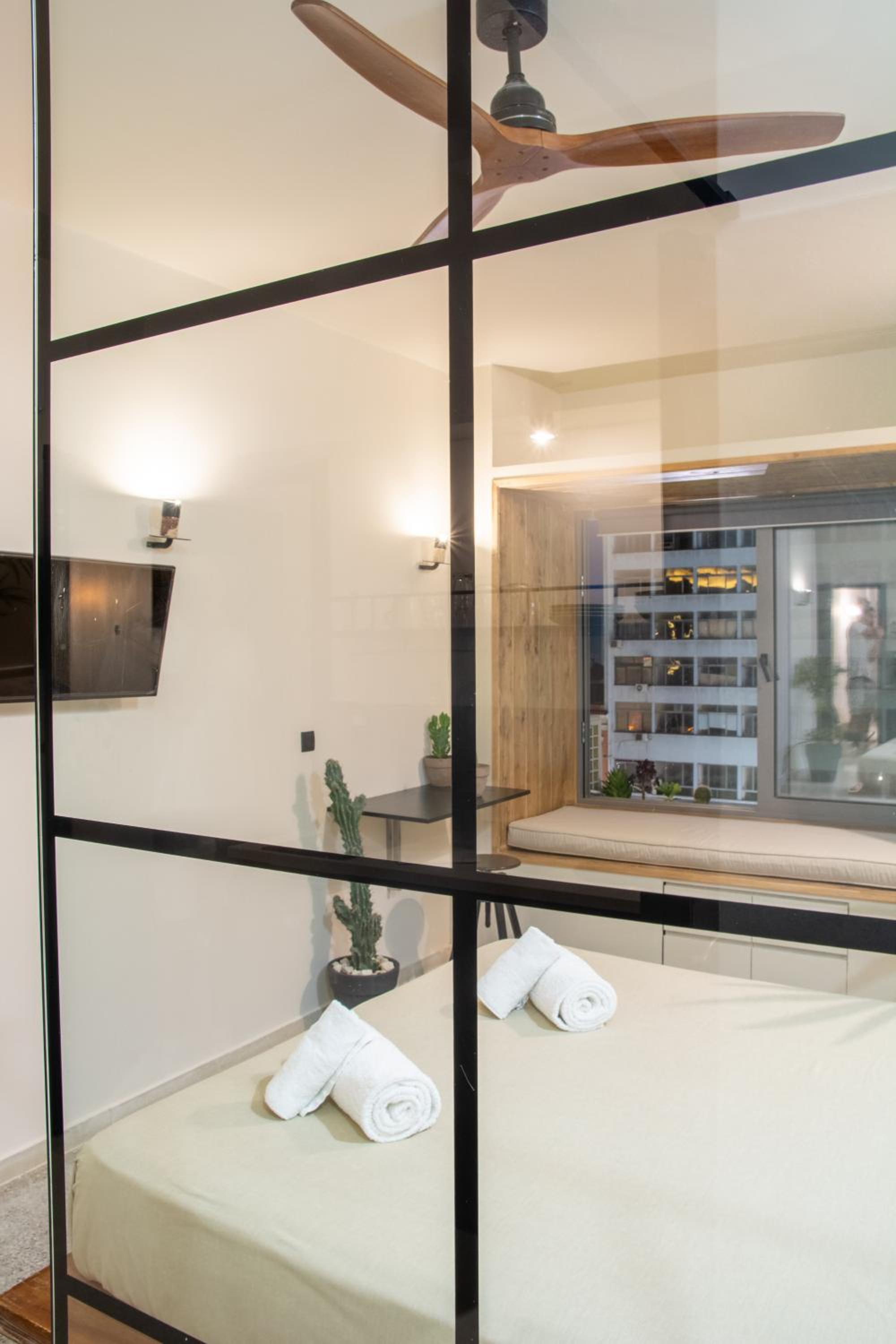 Mosaics studio apt in the Central Market of Athens