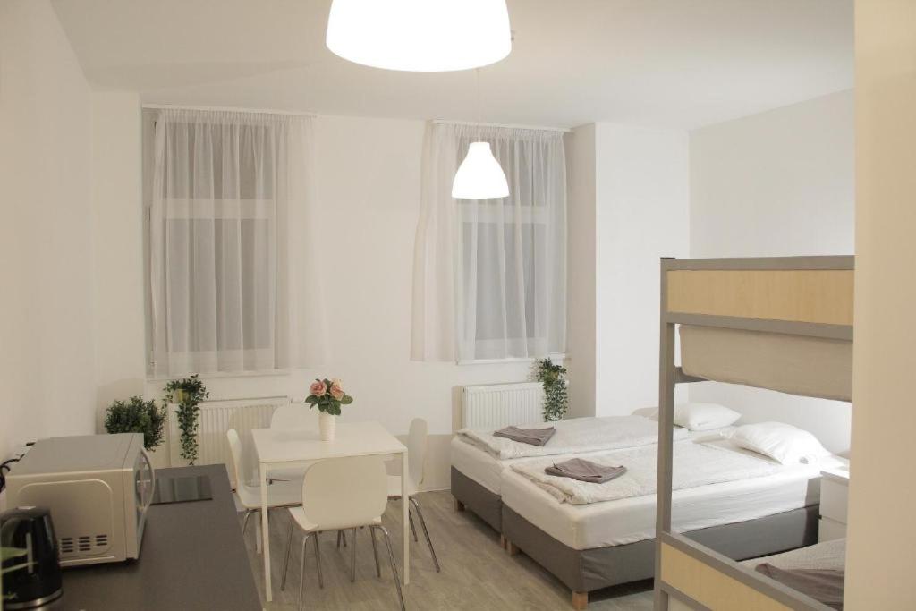 Hauptbahnhof Rooms
