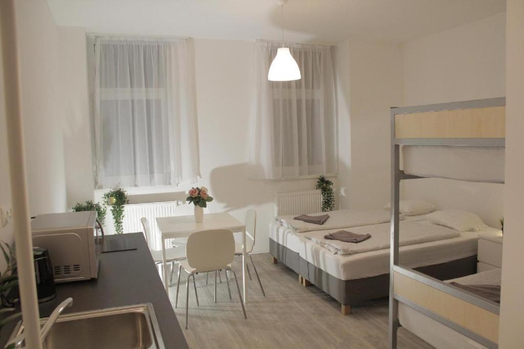 Hauptbahnhof Rooms