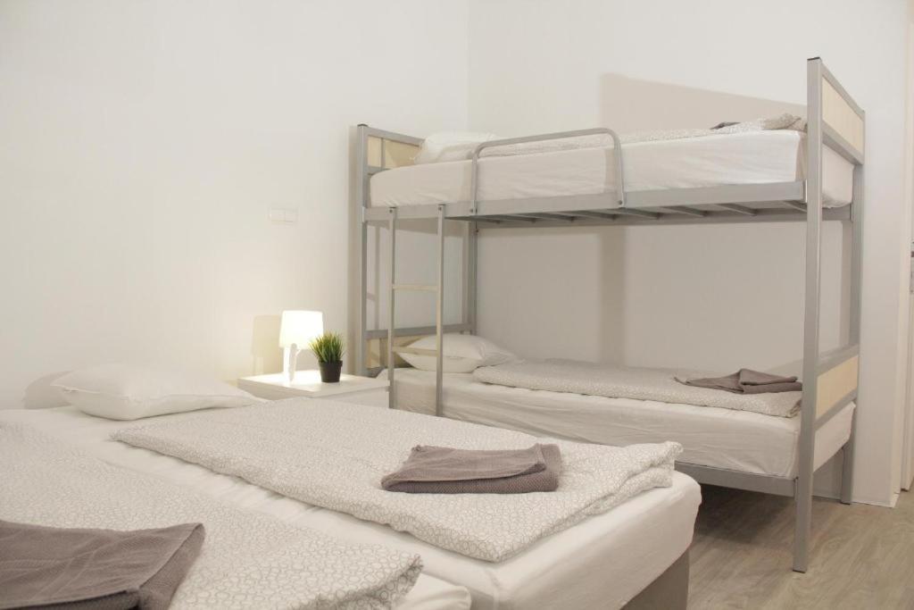 Hauptbahnhof Rooms
