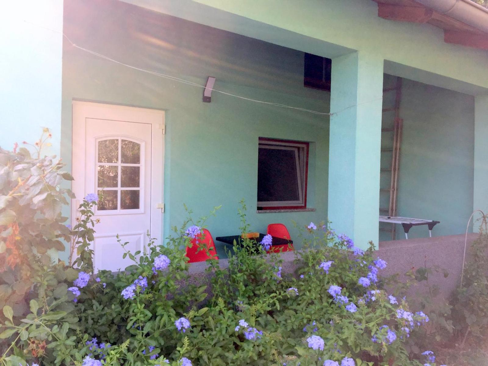 Double room with bathroom, WiFi, airco, parking, washing machine, grill