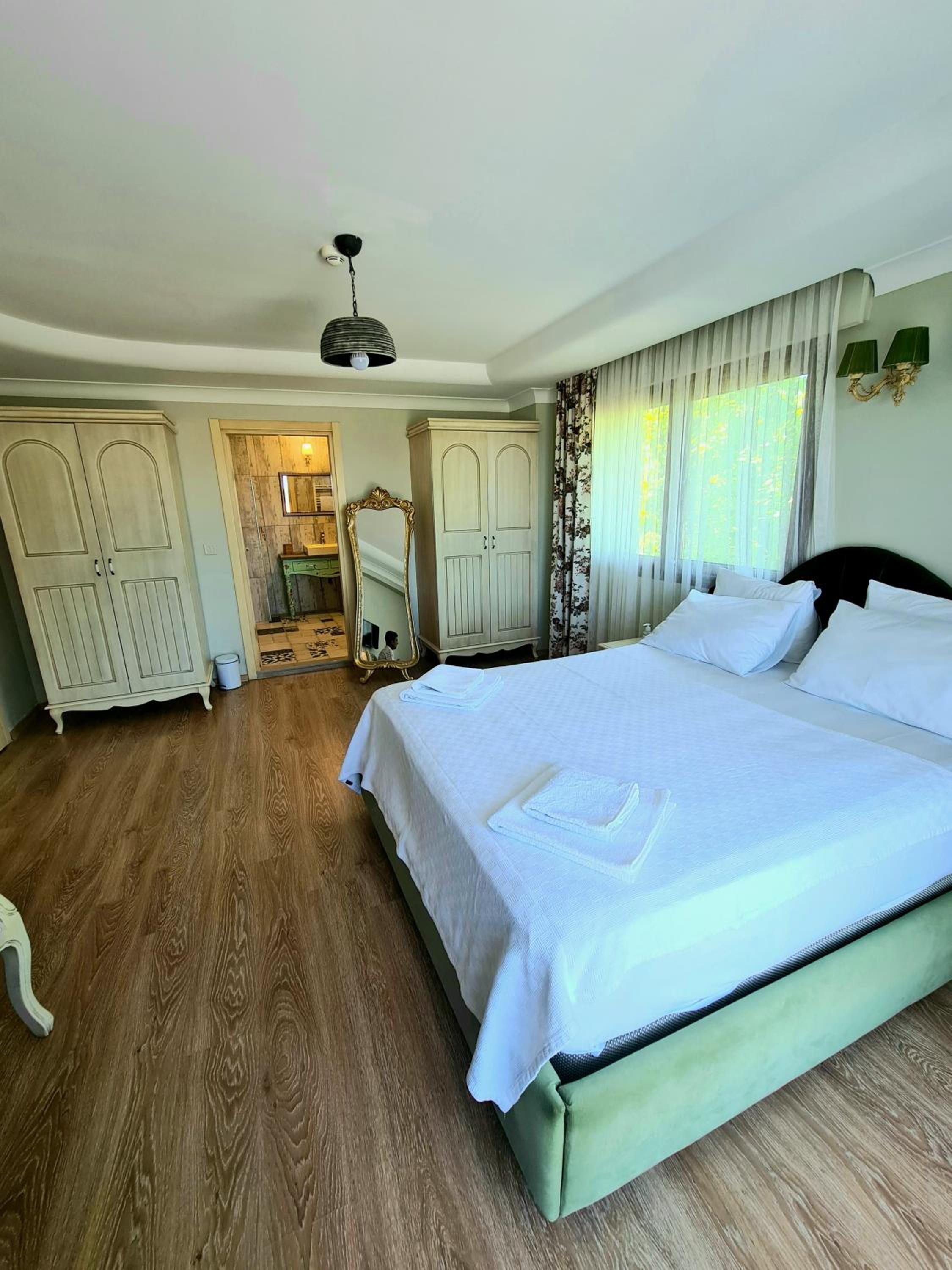 Belizi Hotel