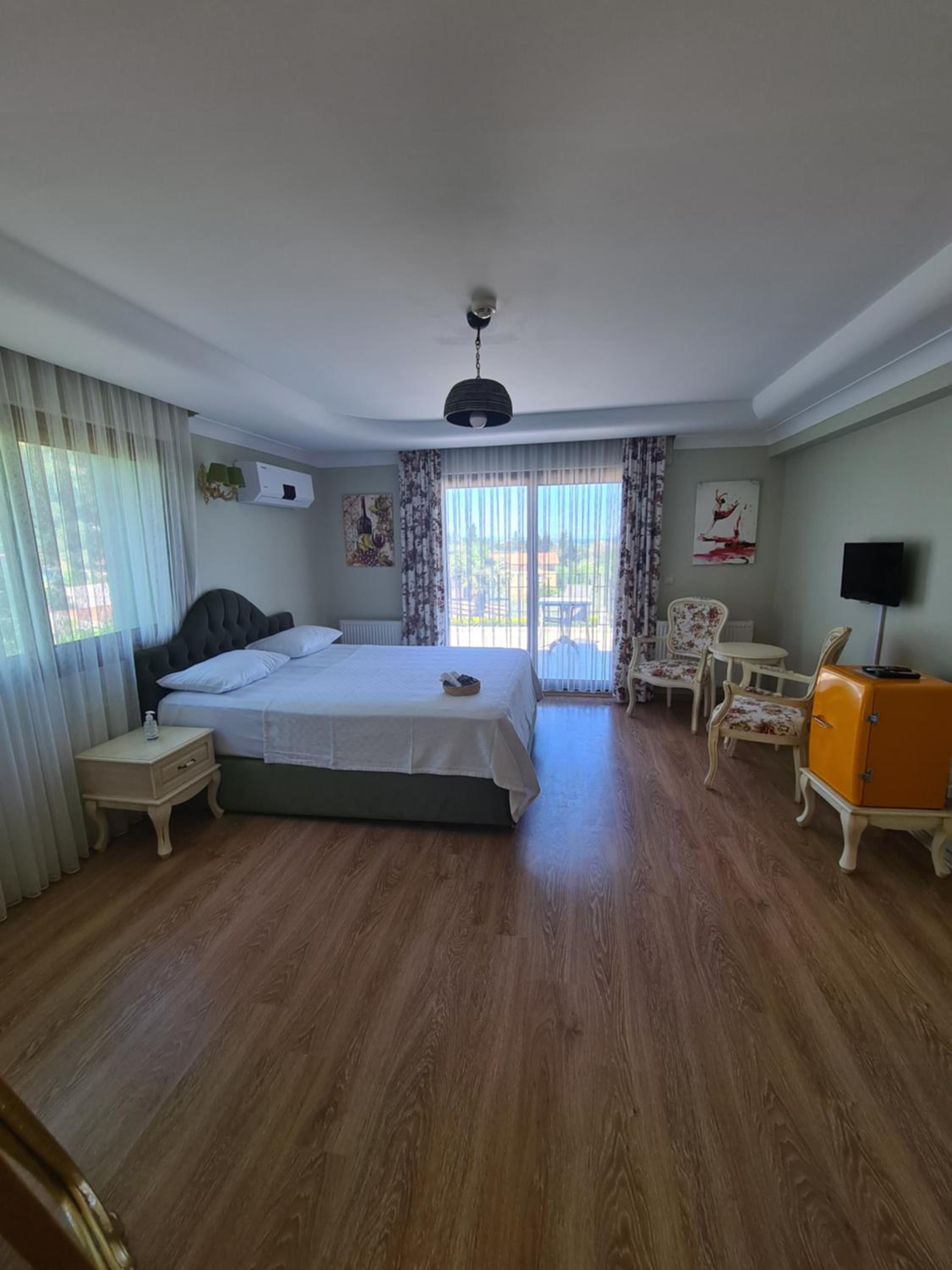 Belizi Hotel
