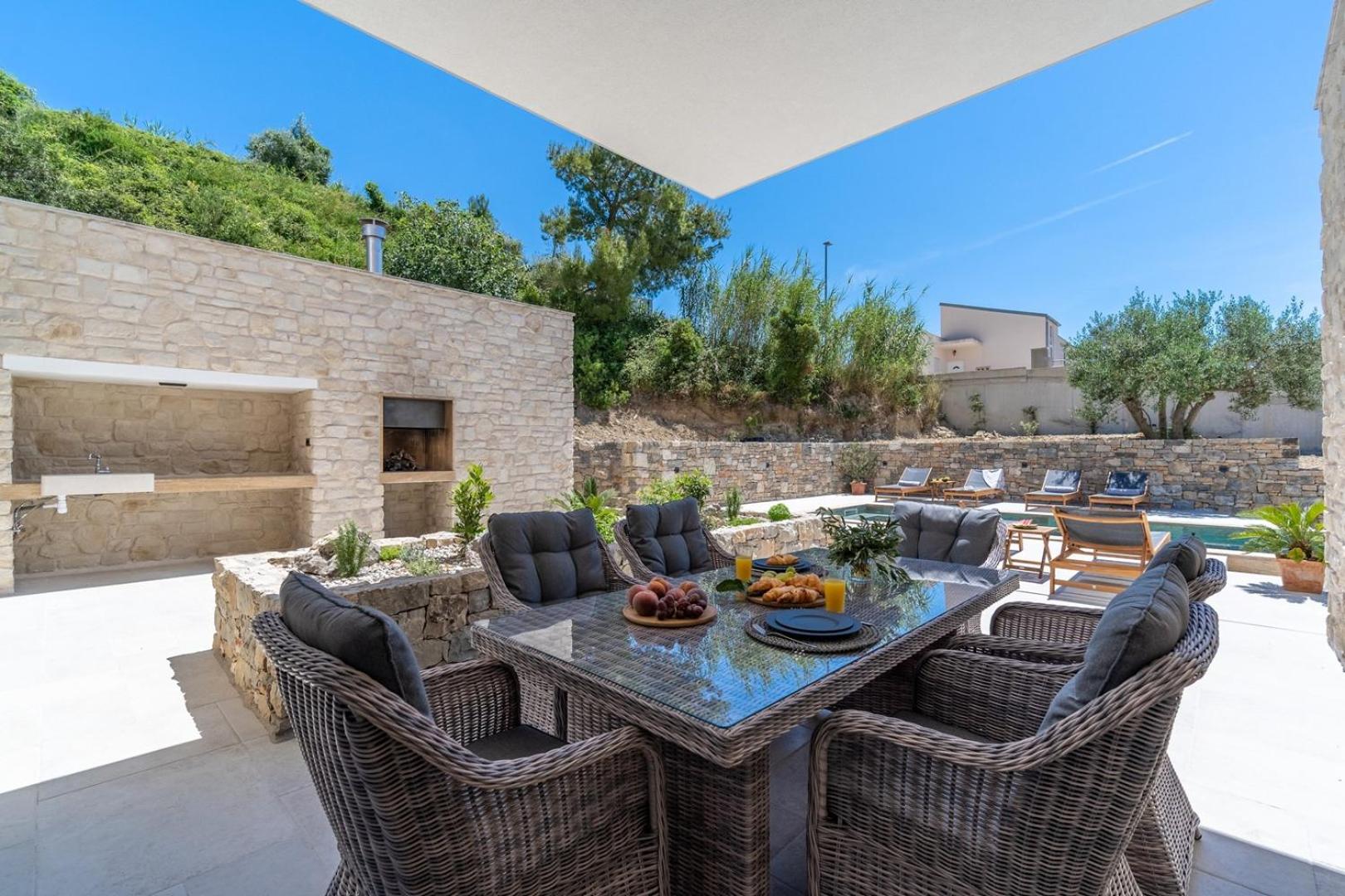 Villa Praska with private 28,5 sqm pool, 3 en-suite bedrooms, Sauna, 1km to Beach view 4