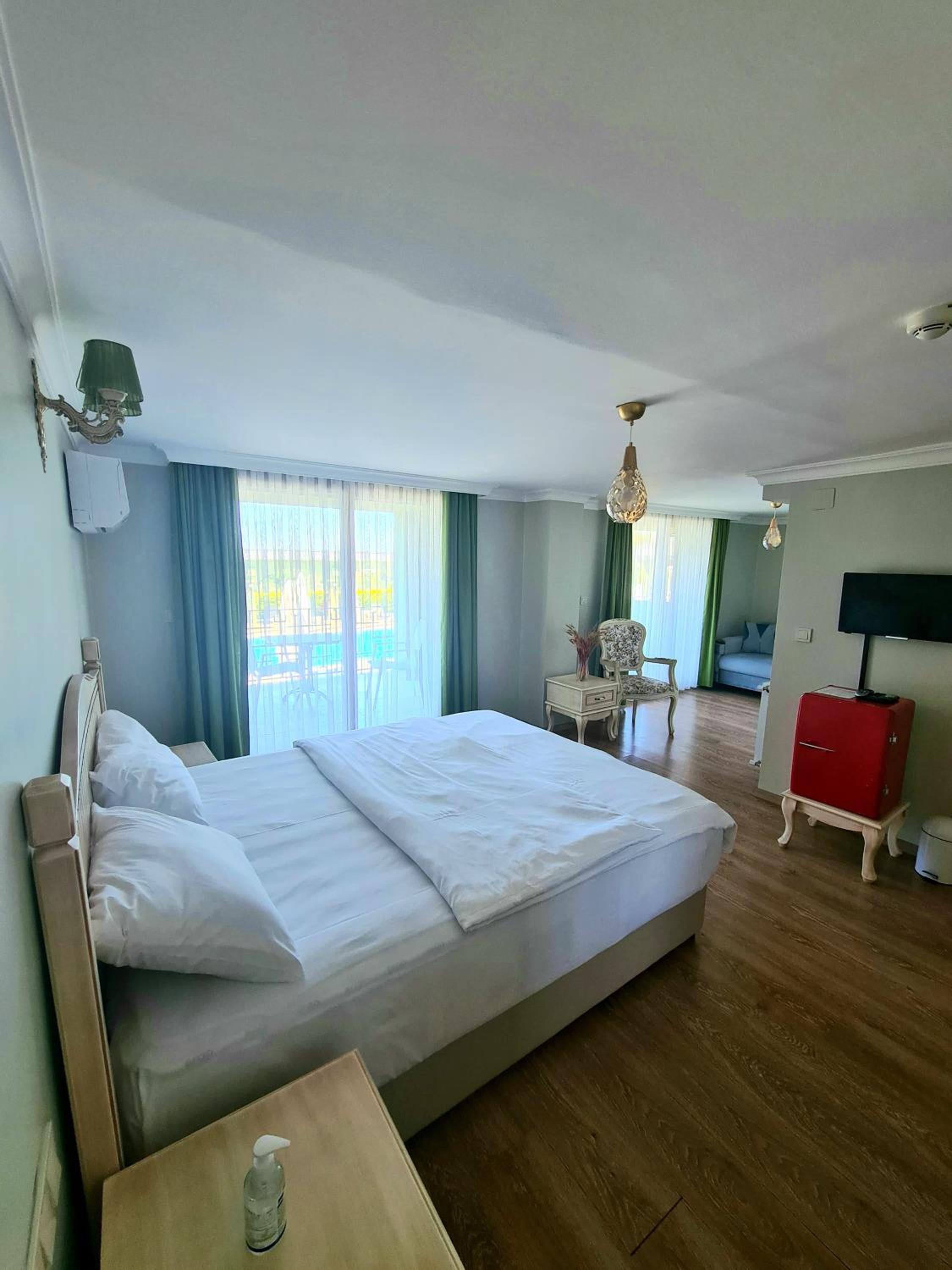 Belizi Hotel