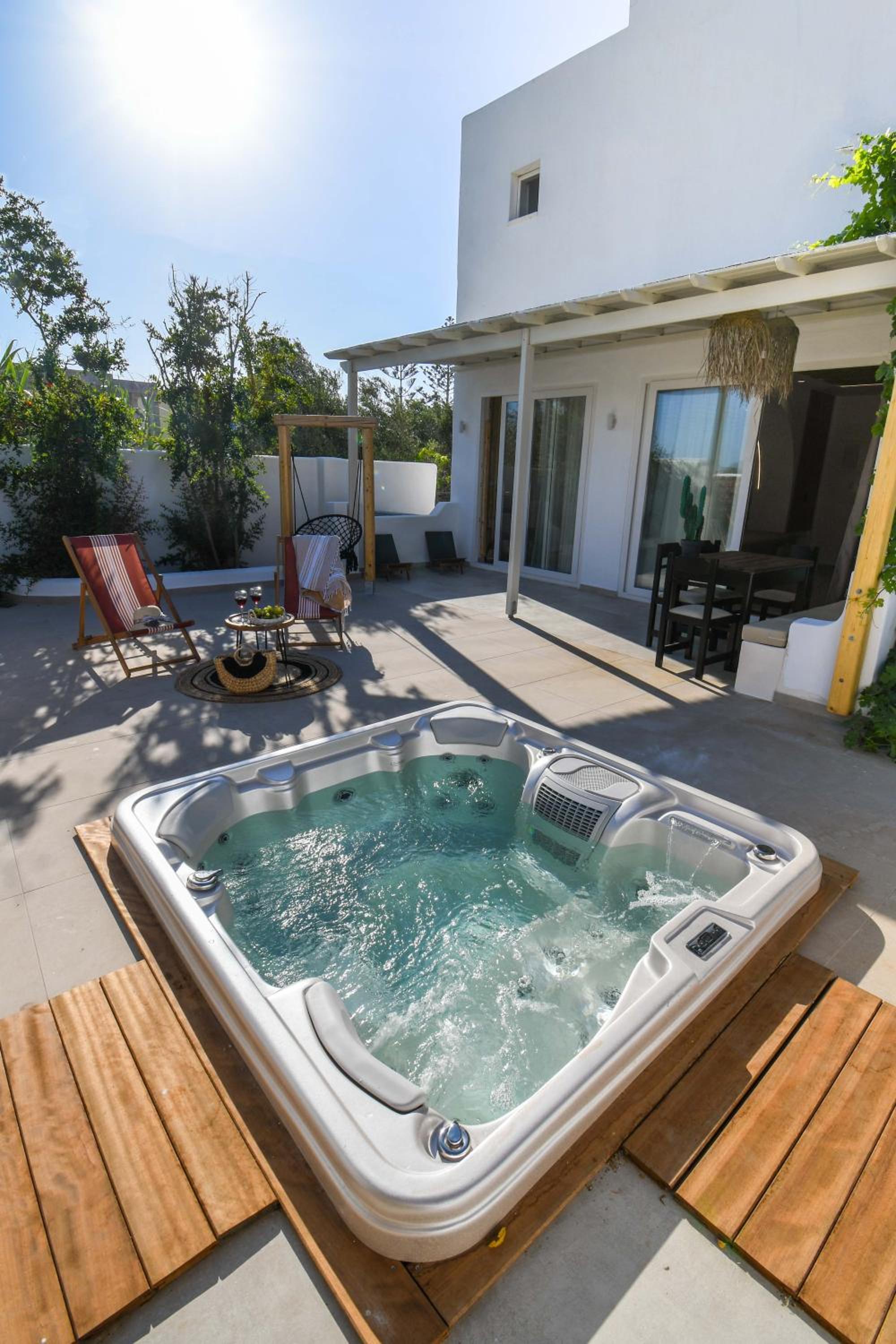 Jacuzzi