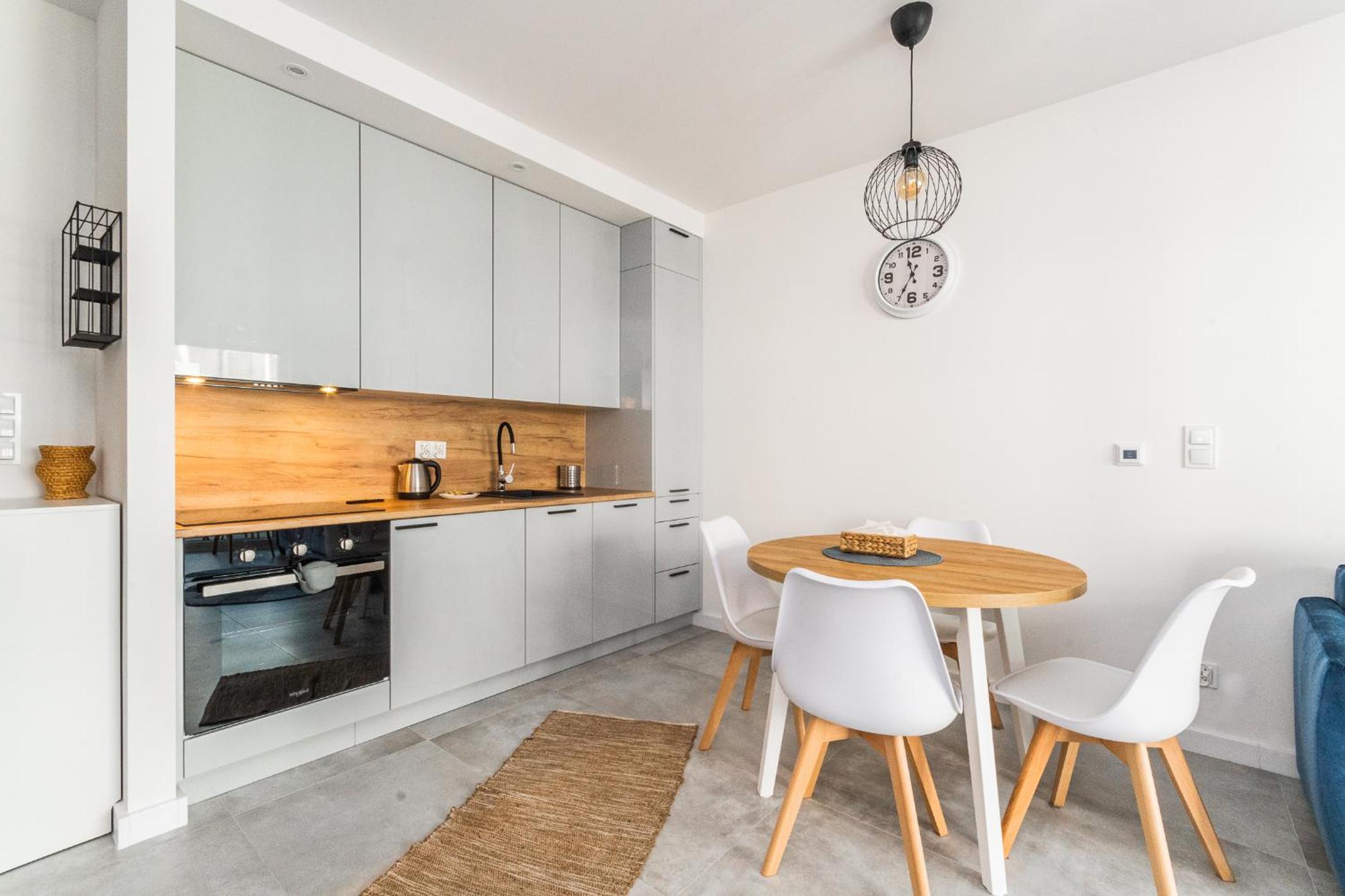 APARTAMENTY MIERZEJA -OSIEDLE BURSZTYNOWE, Jantar