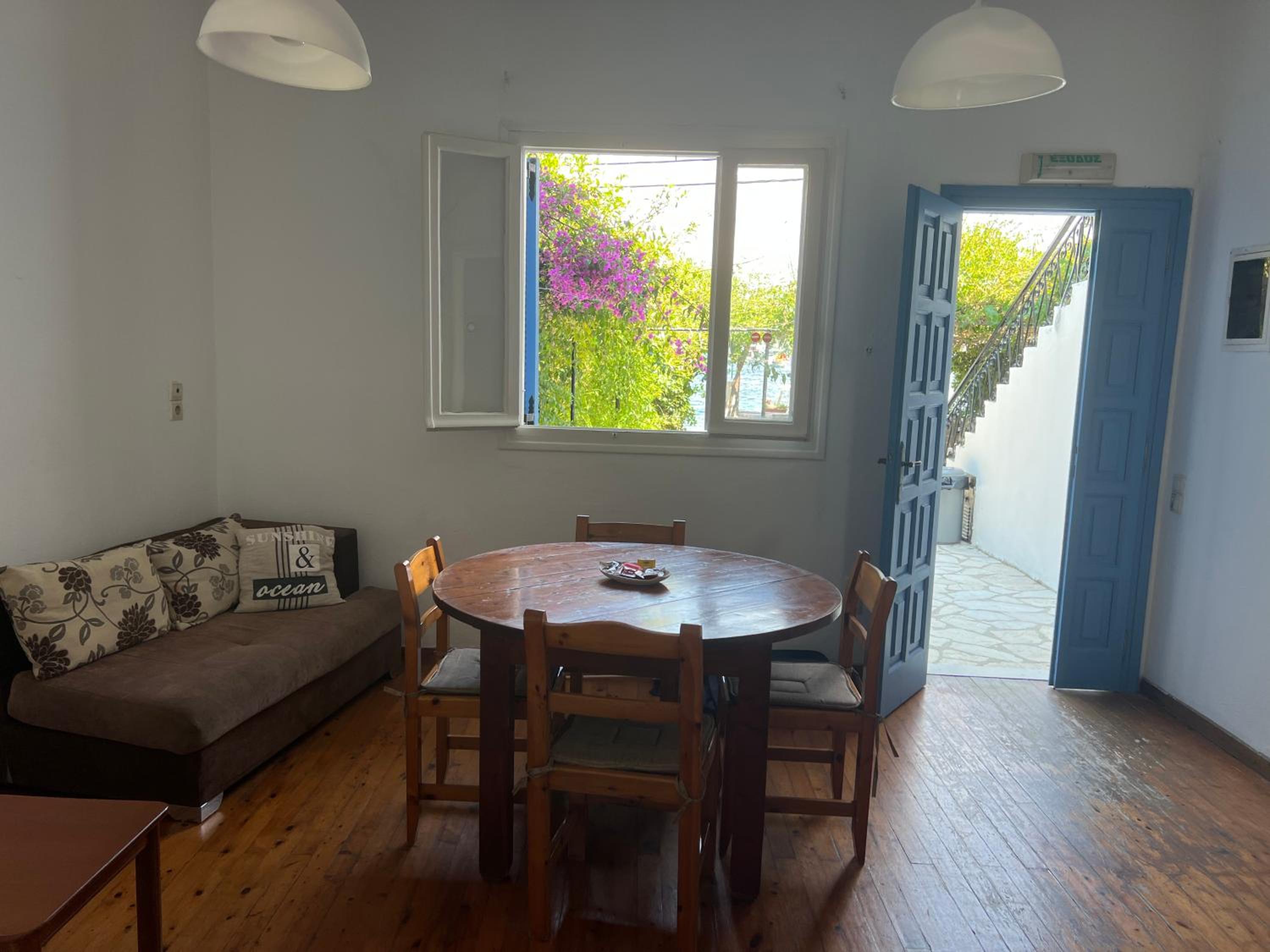 Stratigos apartments