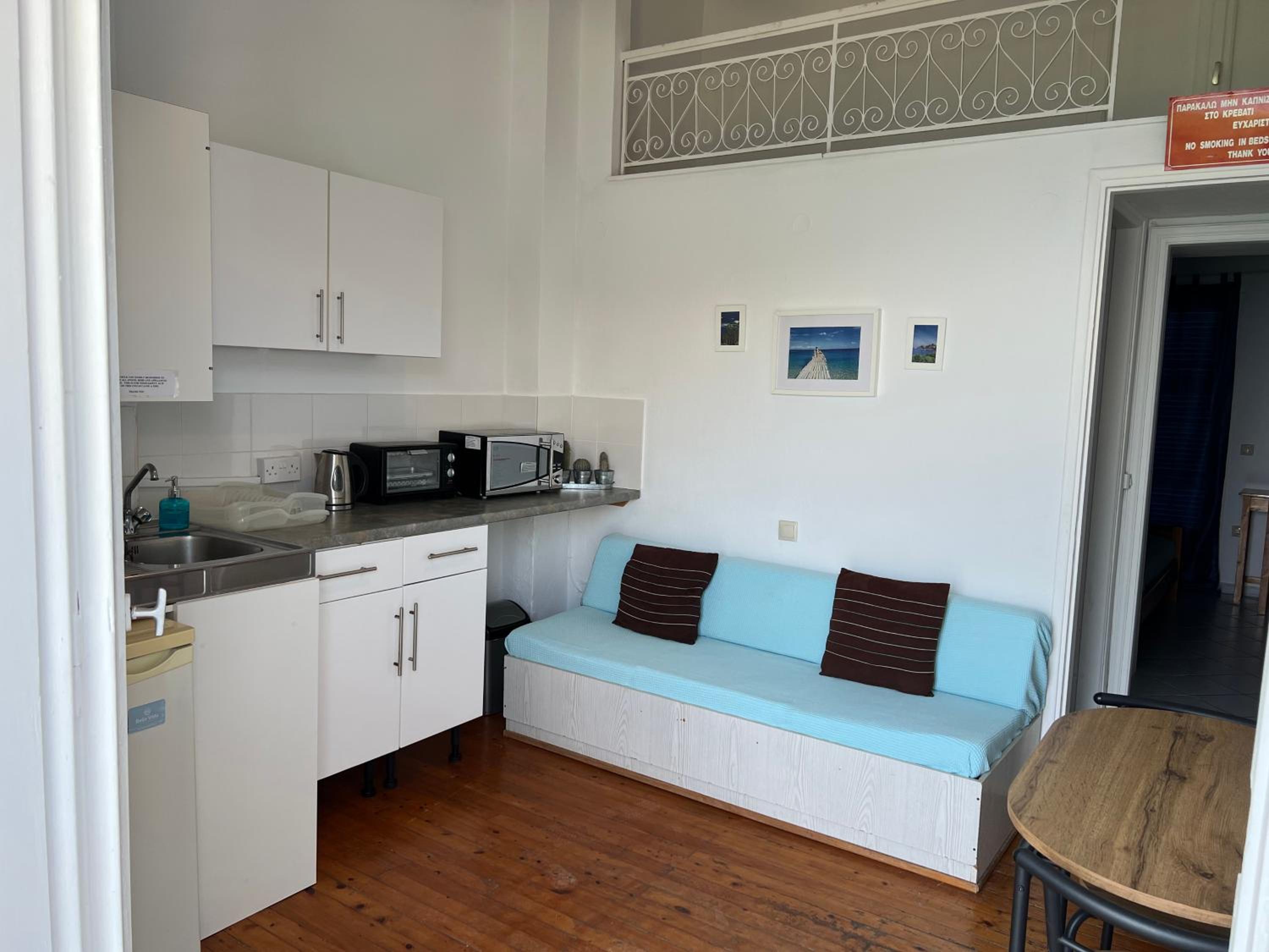 Stratigos apartments