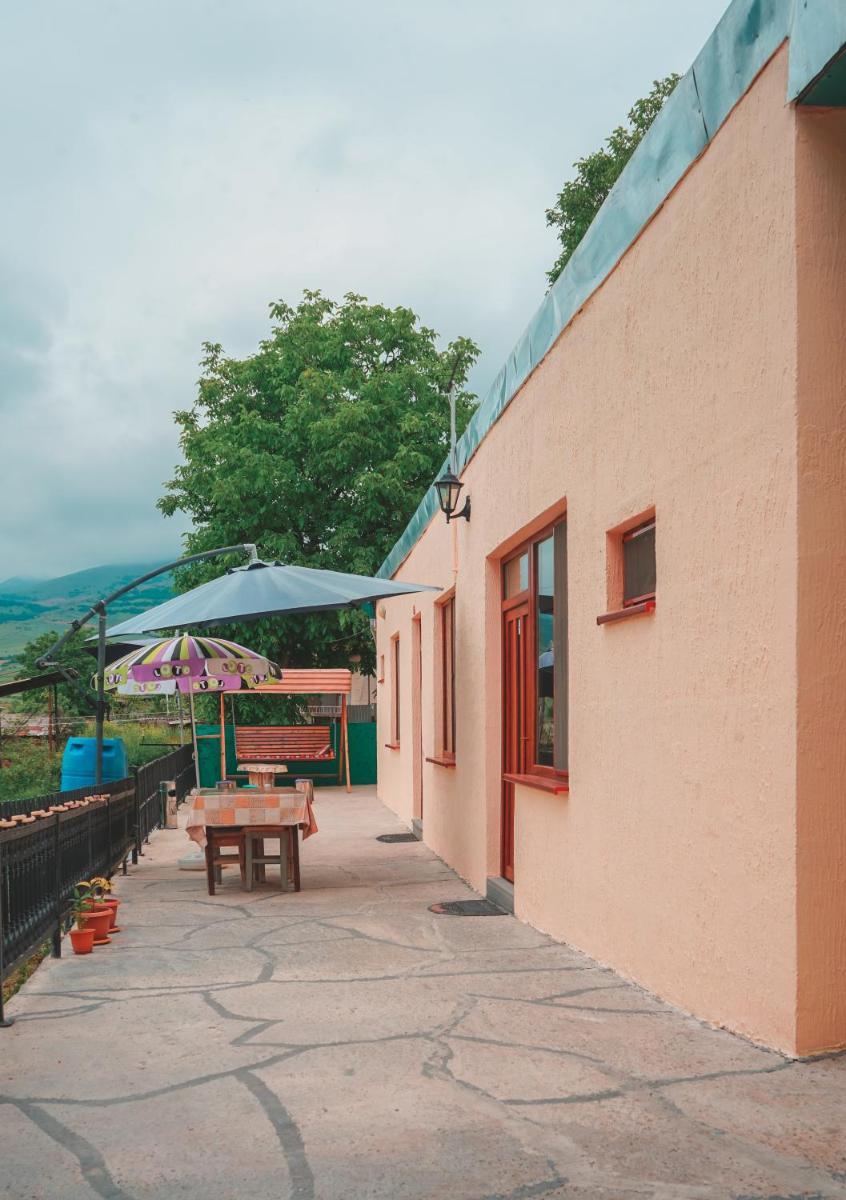 Ana-Maria Bnb