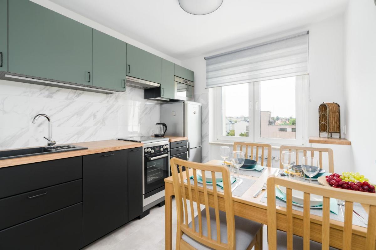 Apartment Poznań Dąbrowskiego by Renters view 4