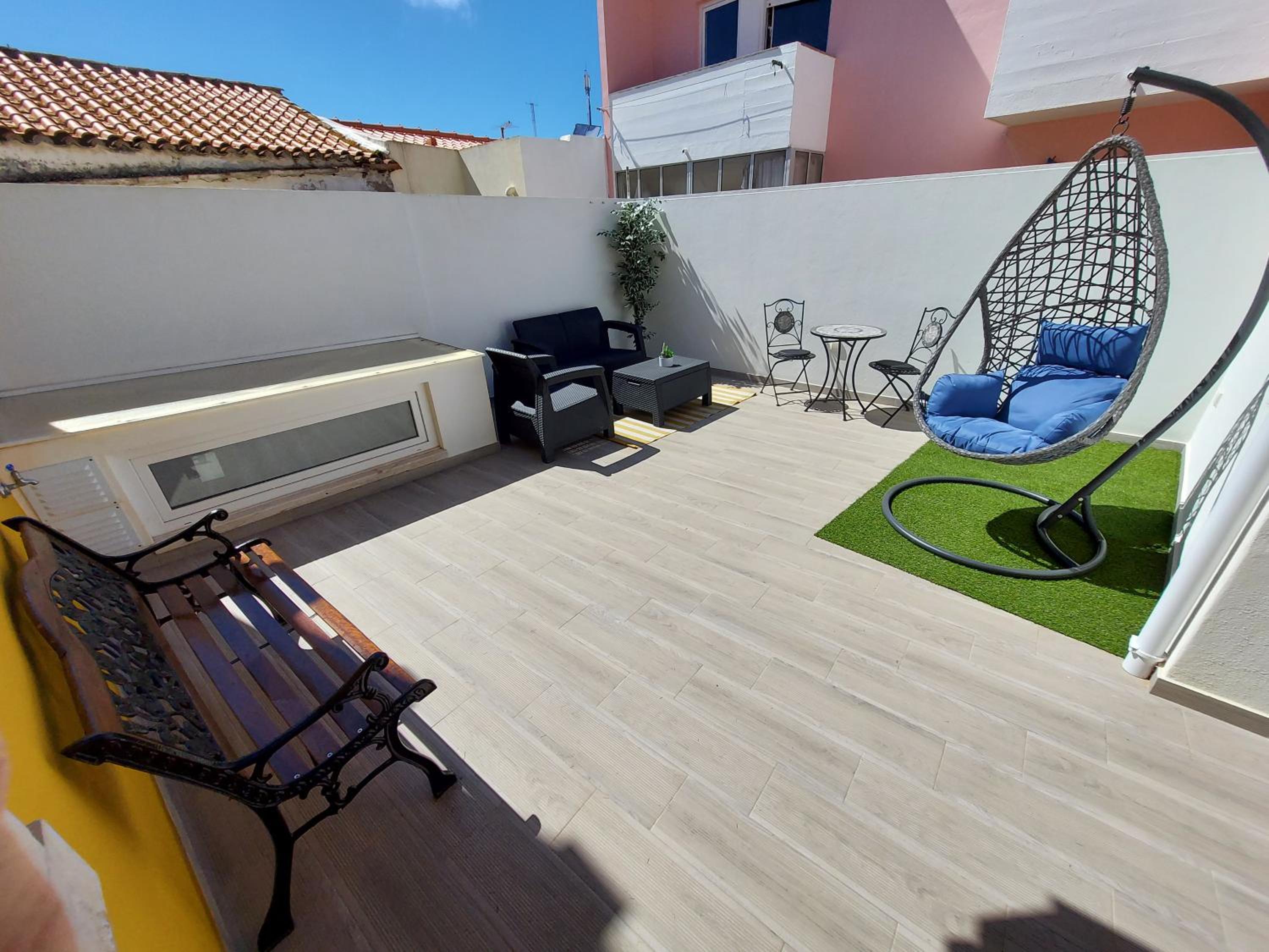 Wolley - Peniche GuestHouse