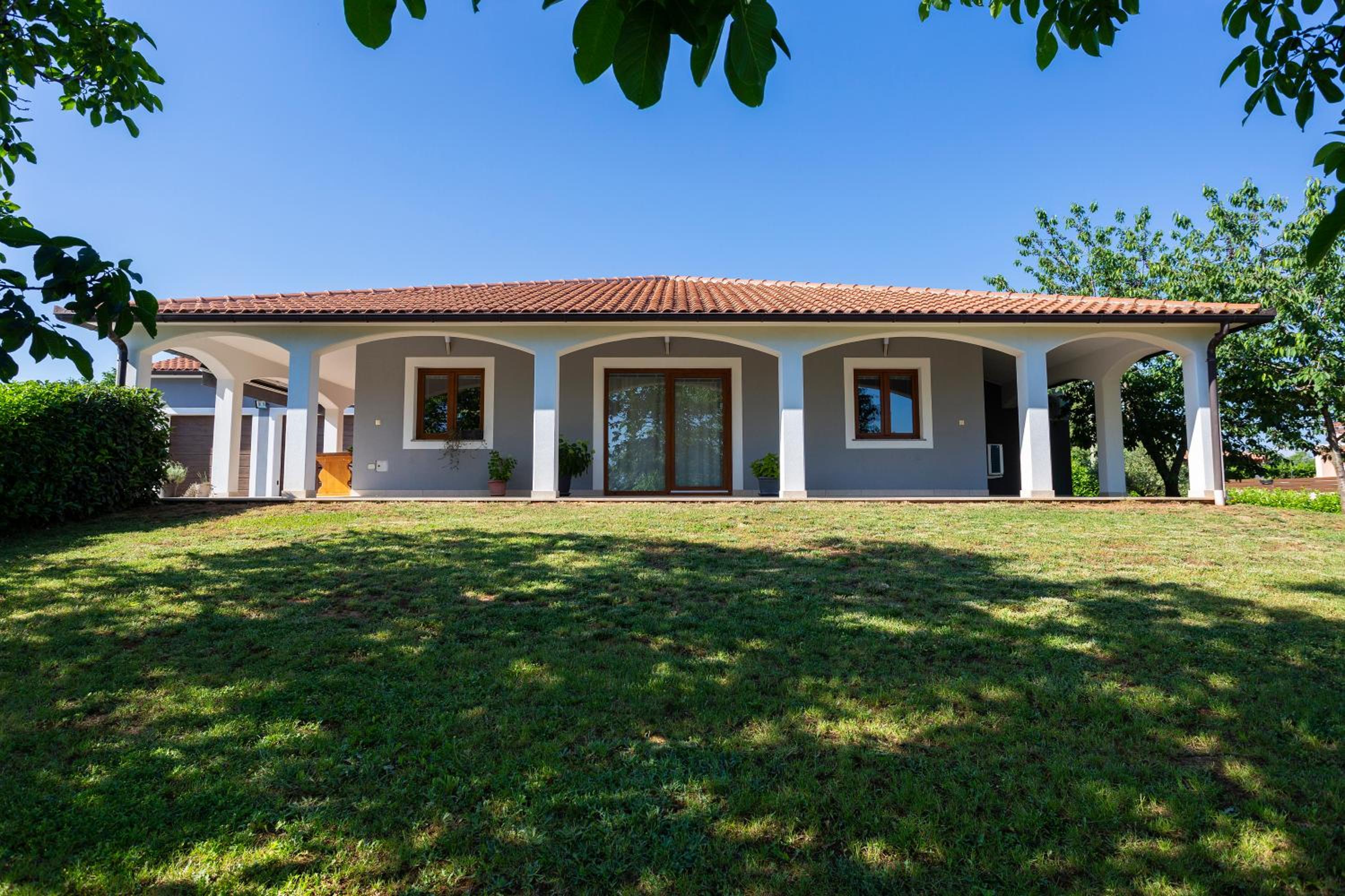 Hotel Villa Anavi - Image 1