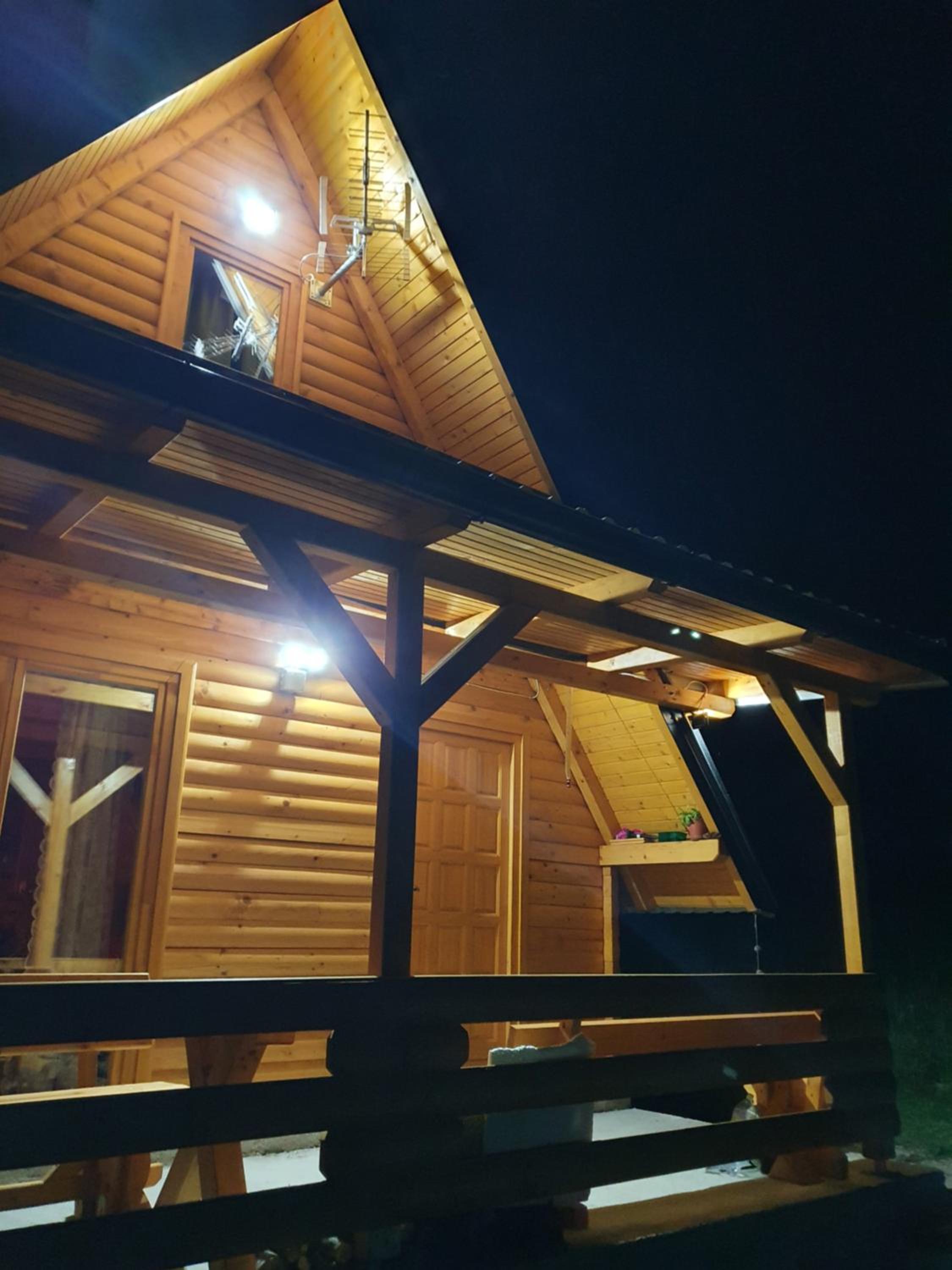 Photo 18