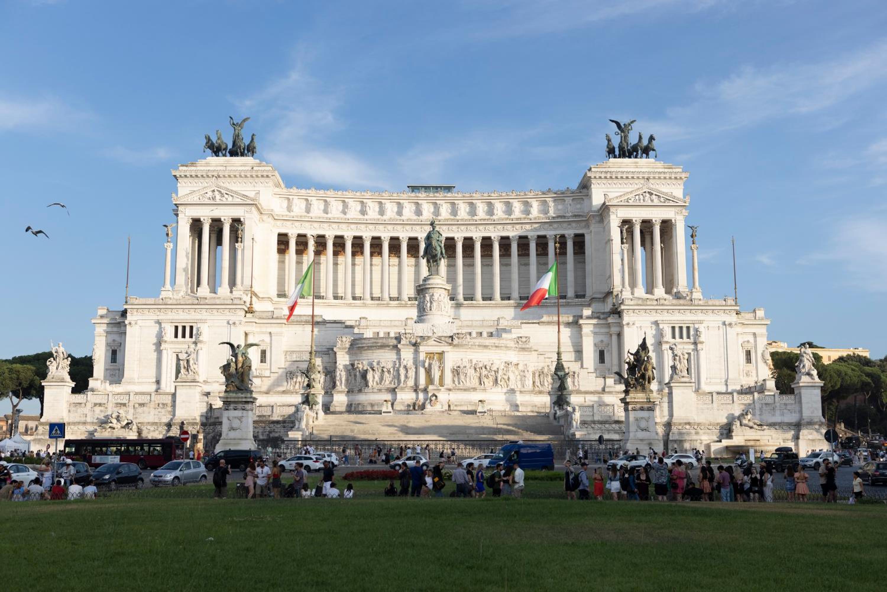 Venezia Square Apartment