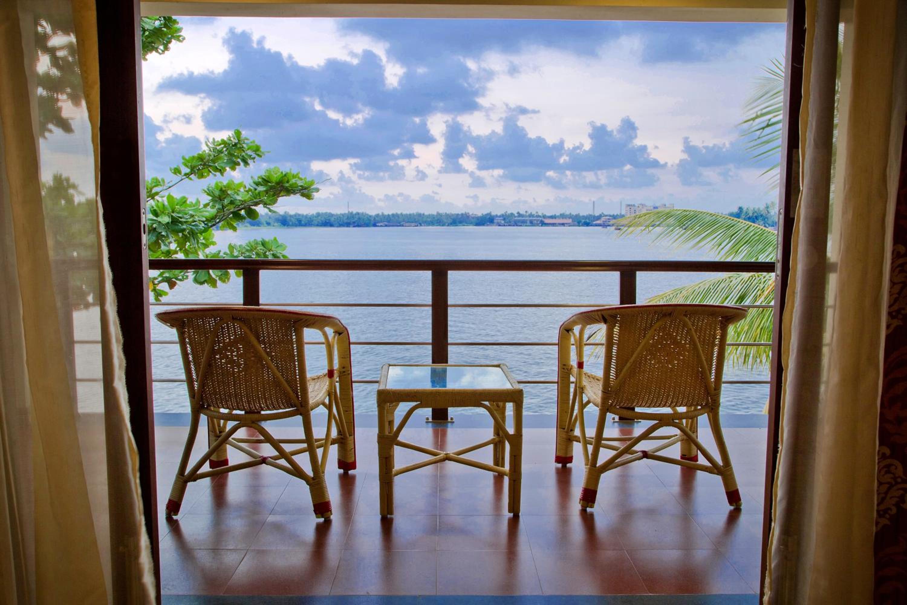 Sterling Lake Palace Alleppey Sterling Lake Palace Alleppey