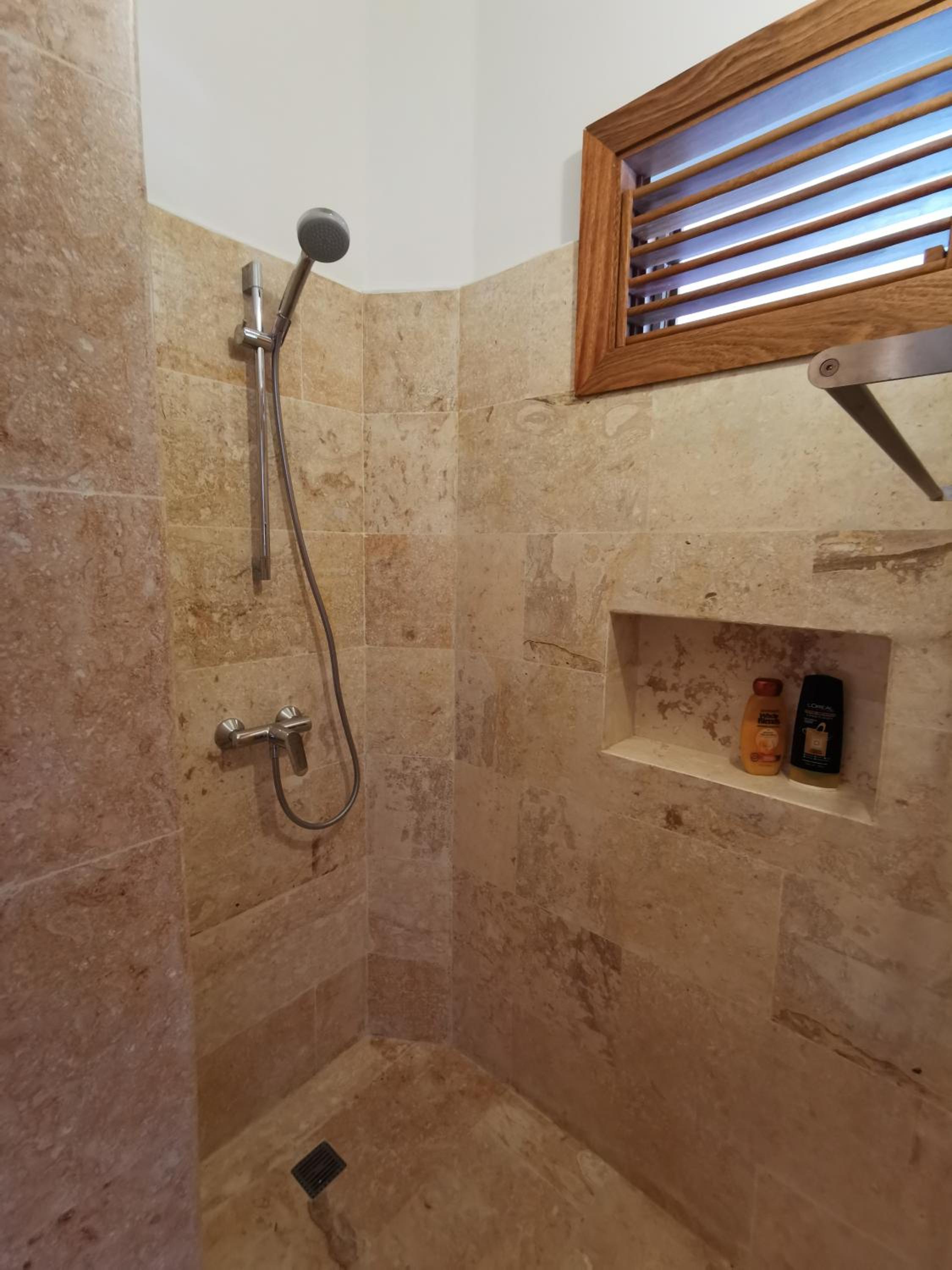 Flor de Coco, Villa neuve, 5 chambres, 5 salles de bains et grande piscine à 250 mètres de la plage view 4