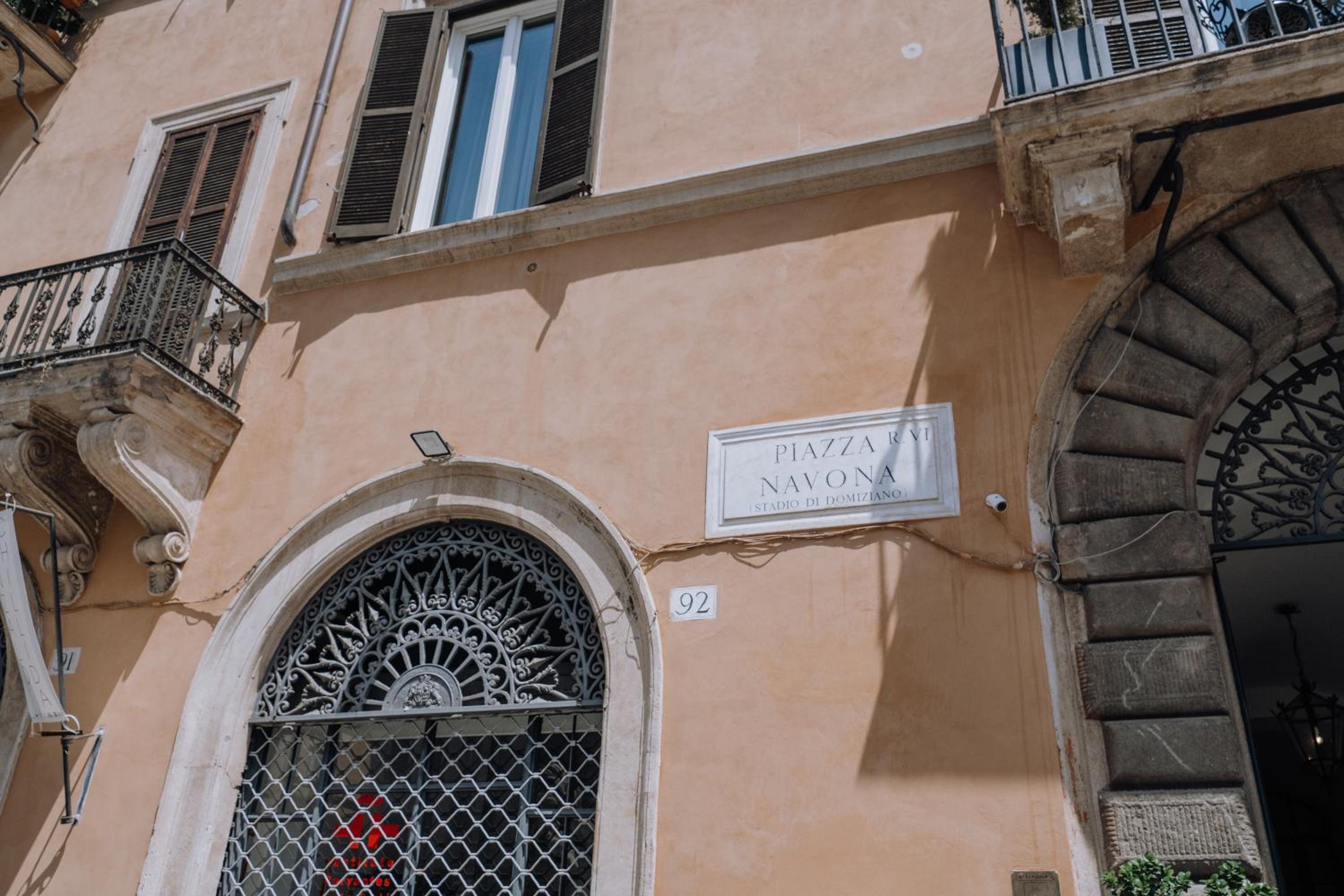 Navona Nest by Valentina's Dream