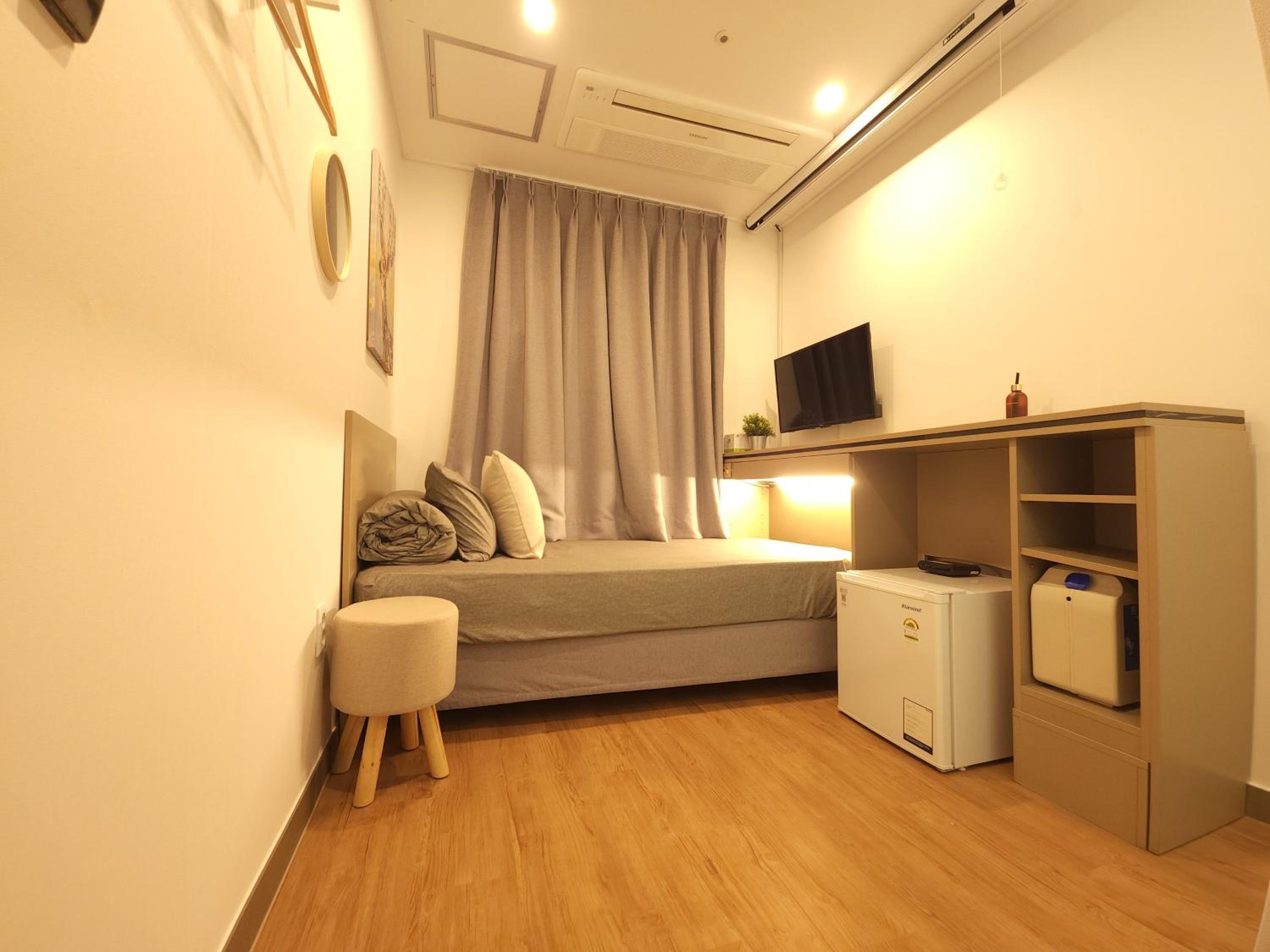 hotel room