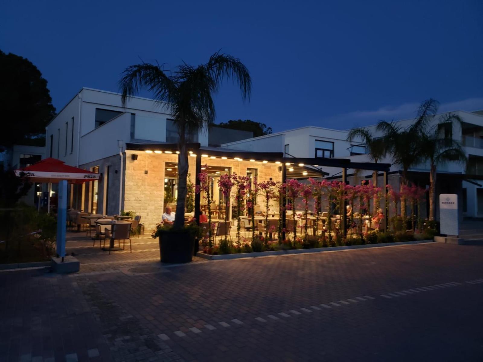Lovely 1-Bedroom Apartment at San Pietro Beach Front Resort