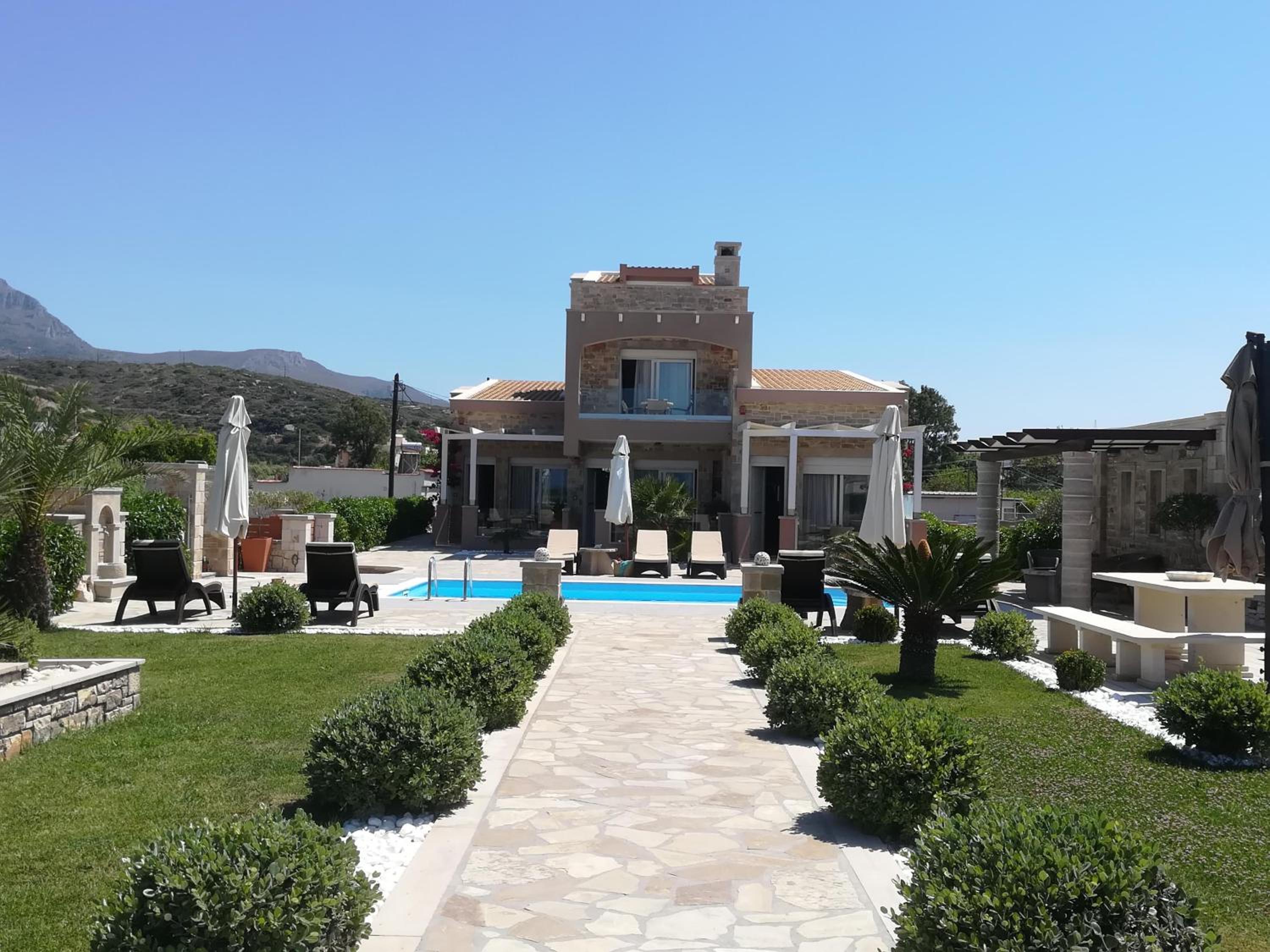 Blue Horizon Villa & Suites