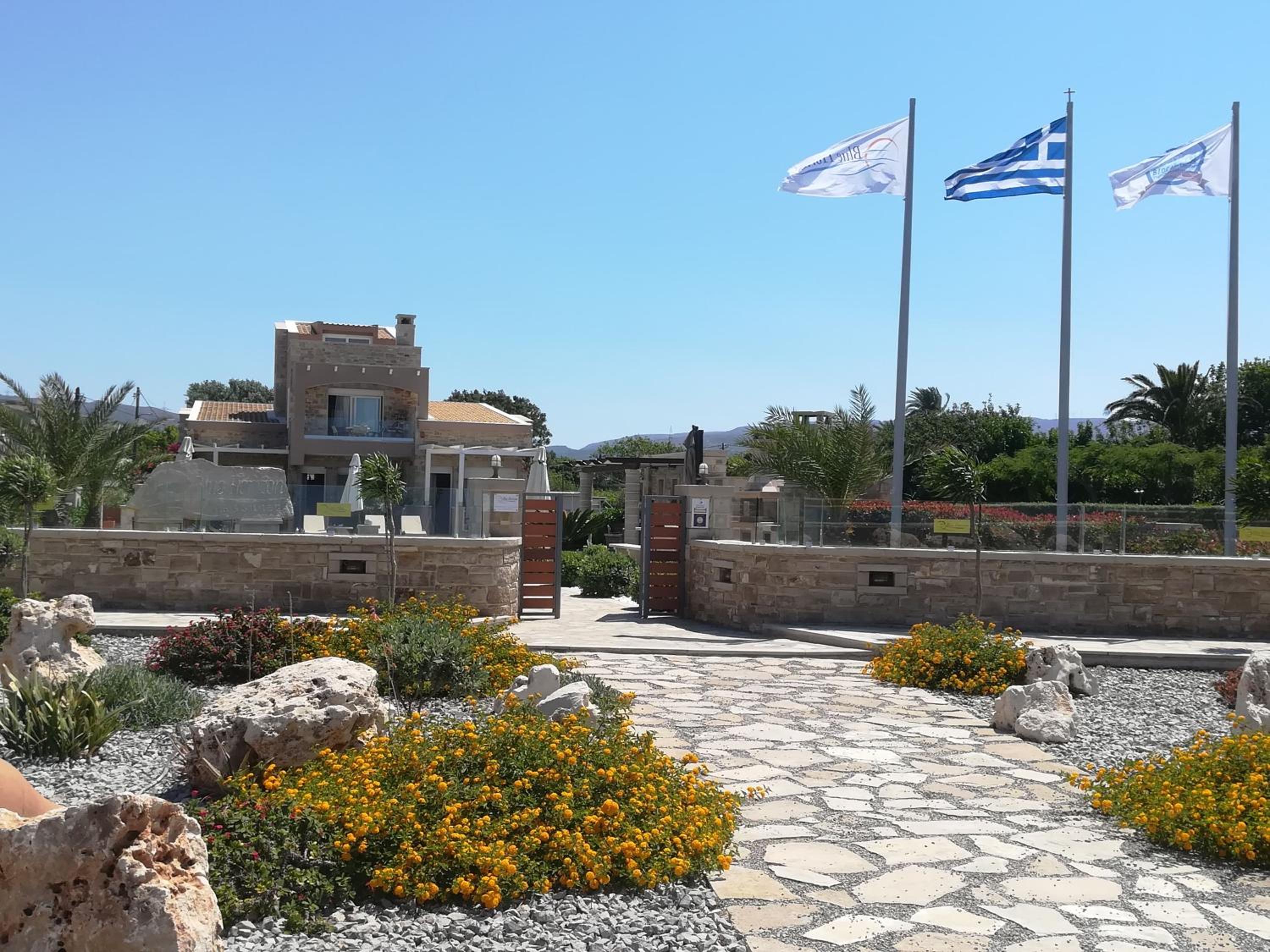 Blue Horizon Villa & Suites