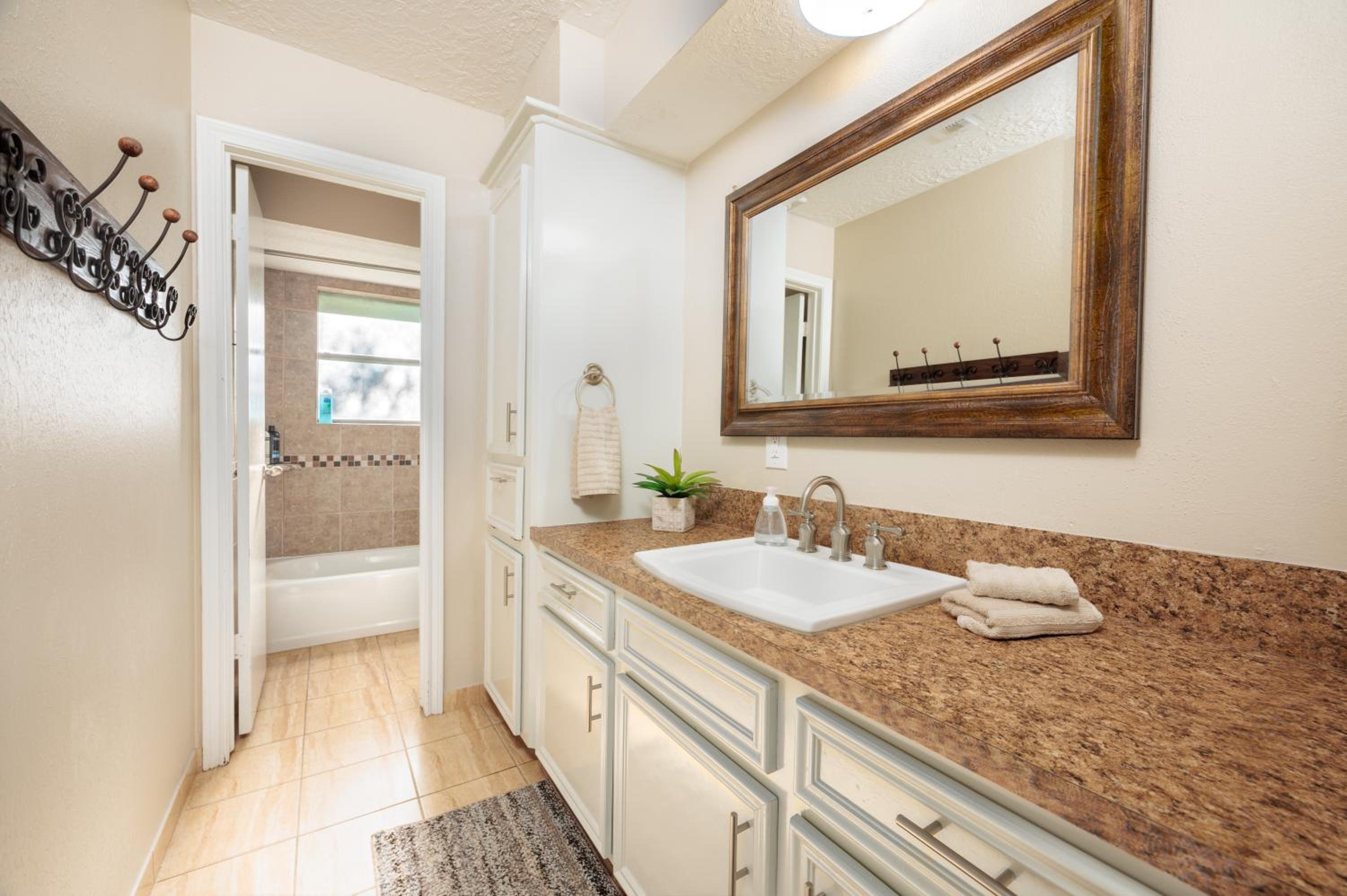 Cozy 3 Bedroom Magnolia Homestead or Texas-Sized Studio on Spacious Lot in a Quiet Neighborhood view 4